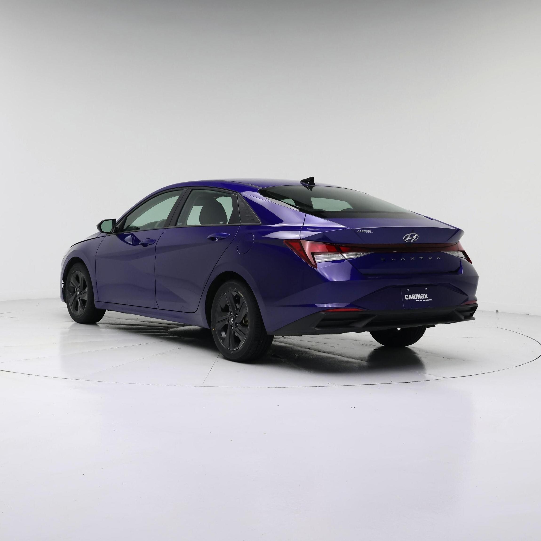 Thumbnail: 2023 Hyundai Elantra - 2