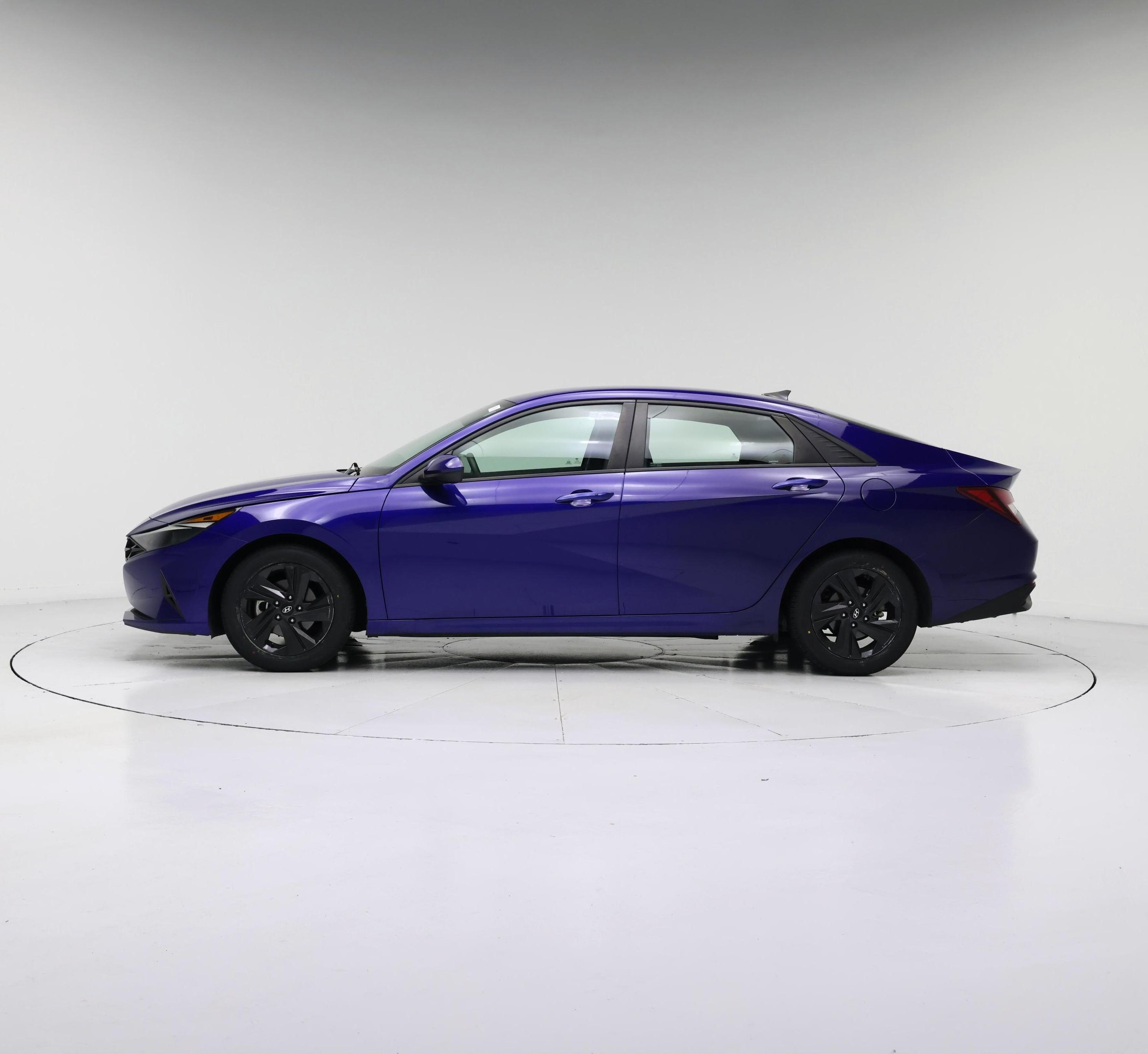 Thumbnail: 2023 Hyundai Elantra - 3