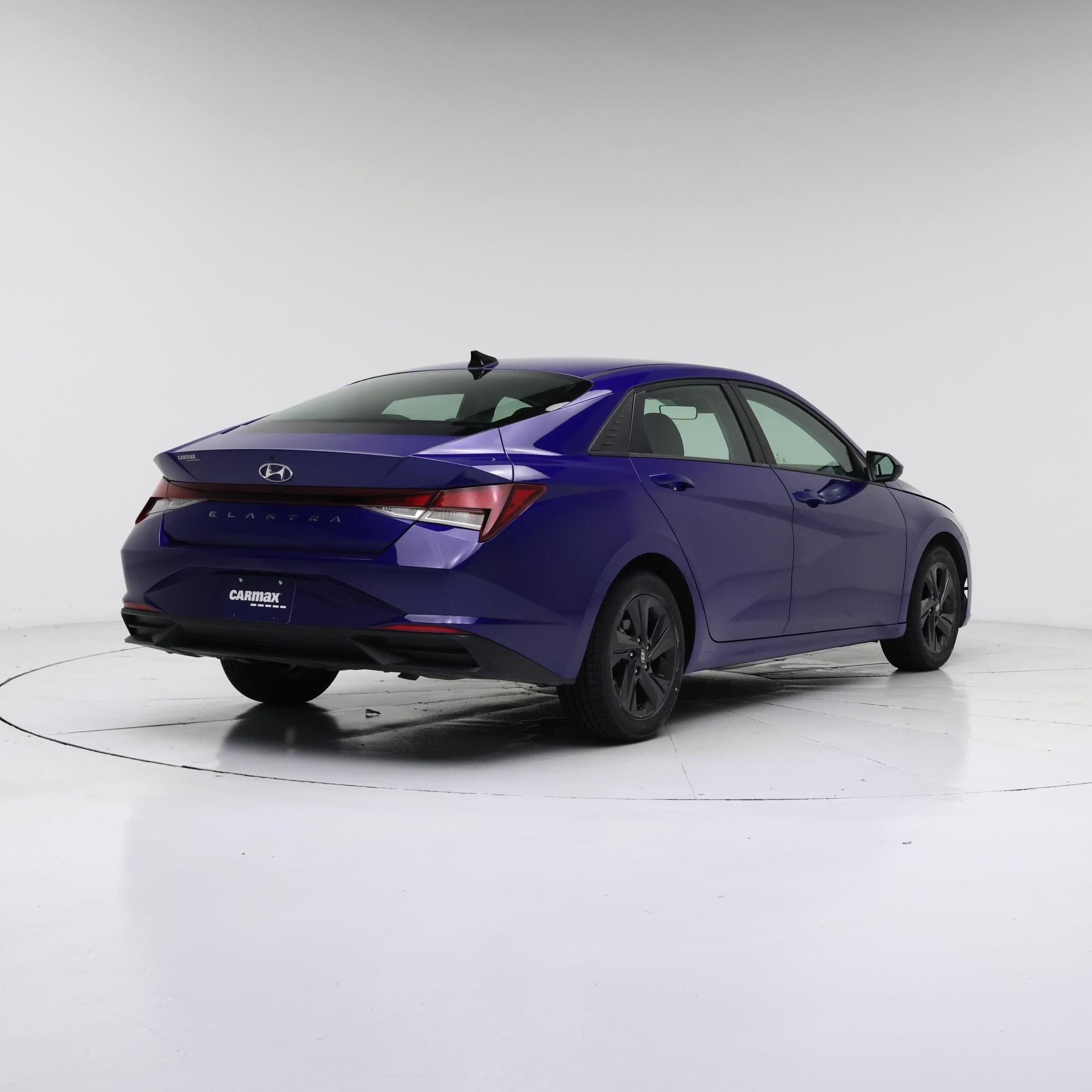 Thumbnail: 2023 Hyundai Elantra - 8