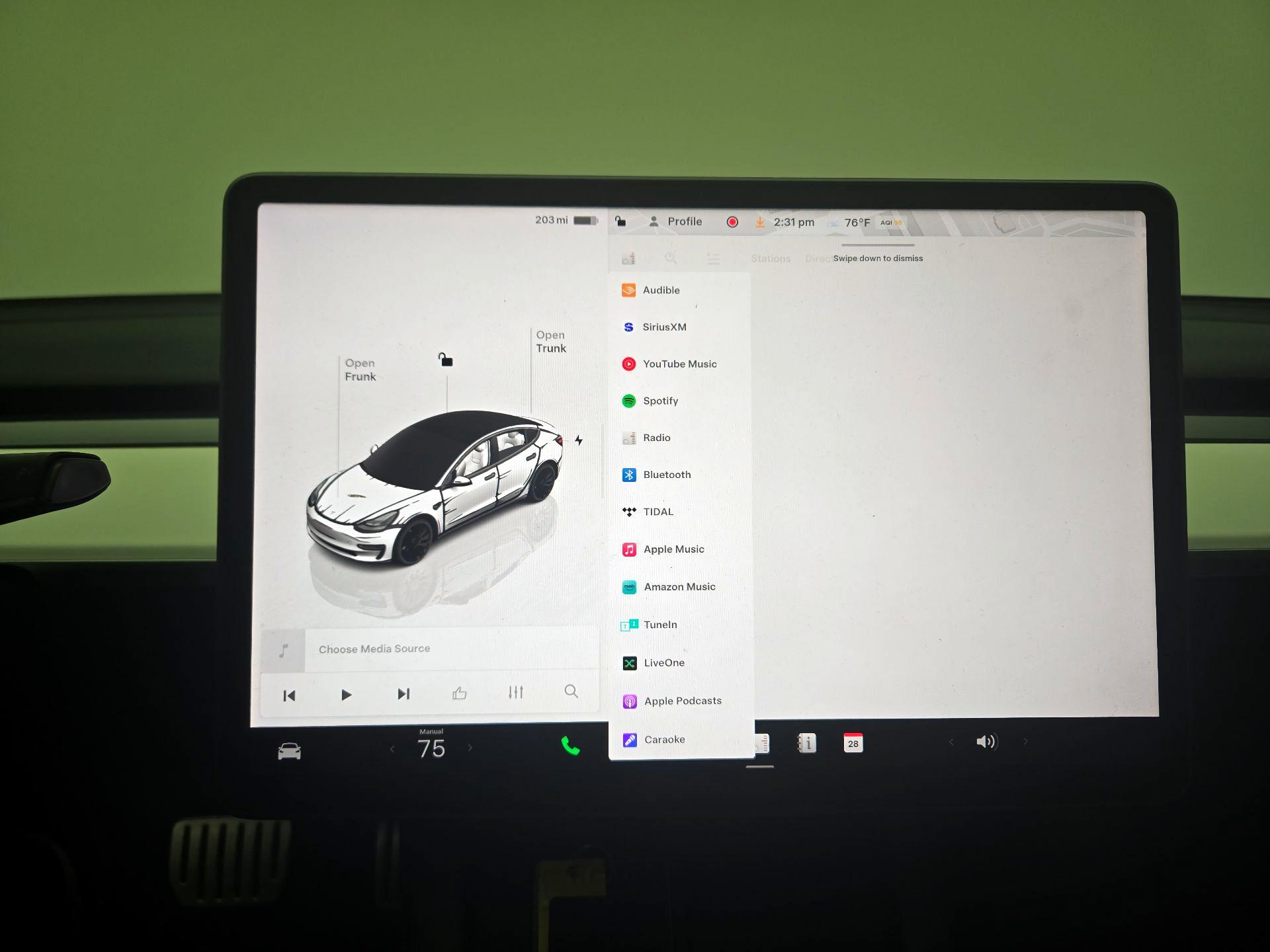 Thumbnail: 2022 Tesla Model 3 - 15