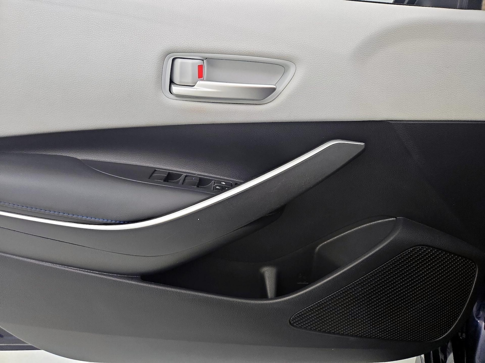 2021 Toyota Corolla SE - Photo 13