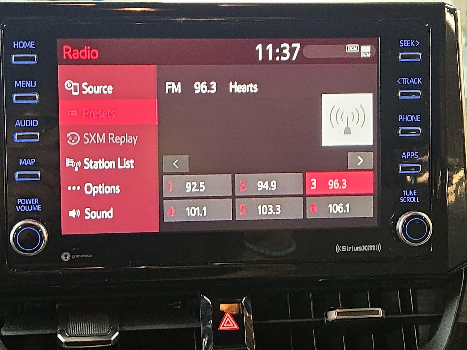 2021 Toyota Corolla SE - Photo 16