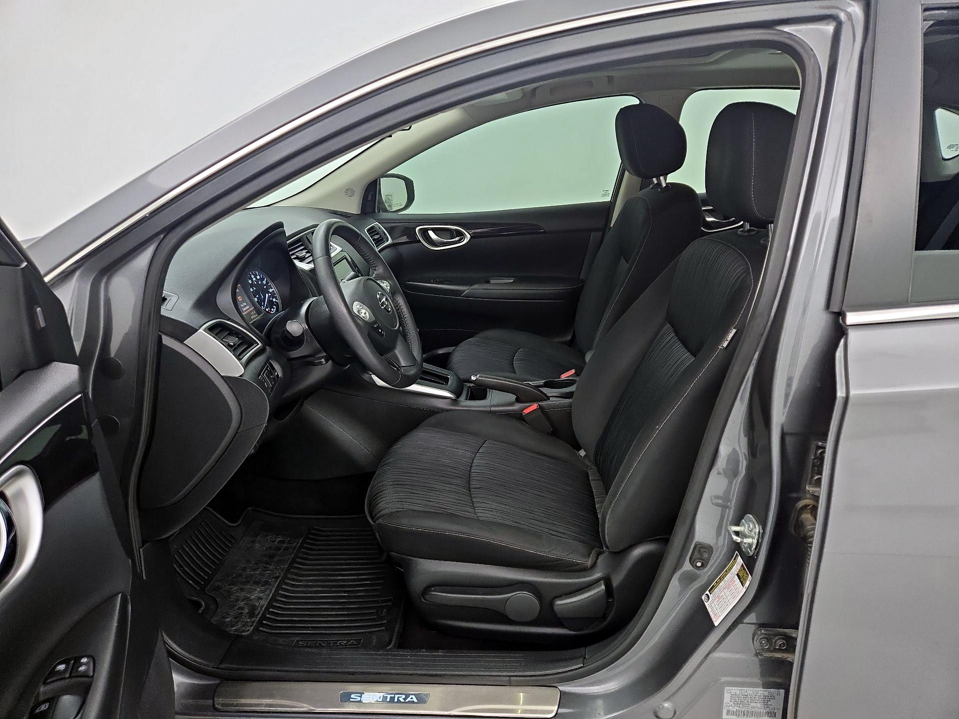 Thumbnail: 2019 Nissan Sentra - 11