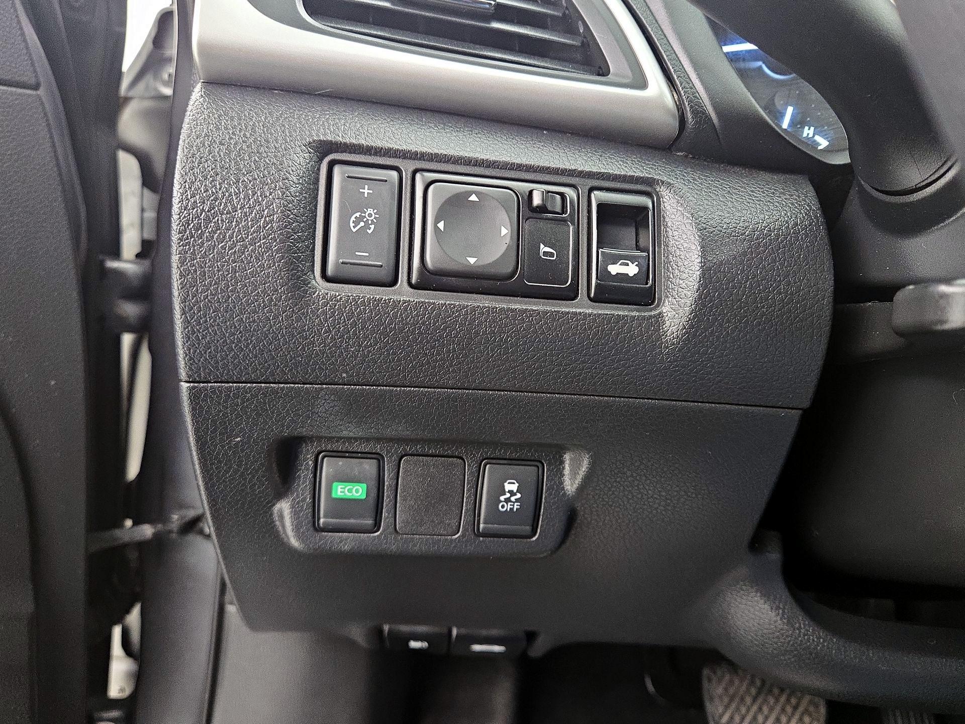 Thumbnail: 2019 Nissan Sentra - 13
