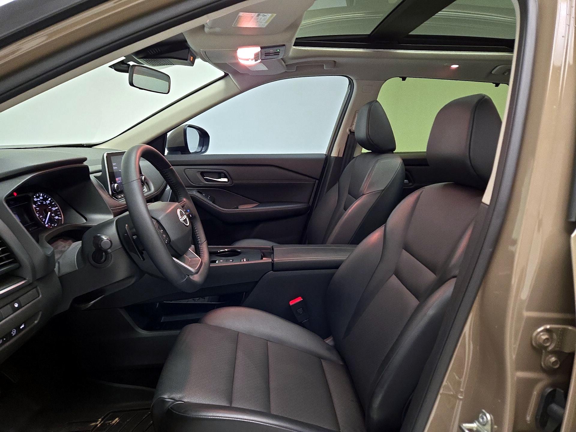 Thumbnail: 2025 Nissan Rogue - 11