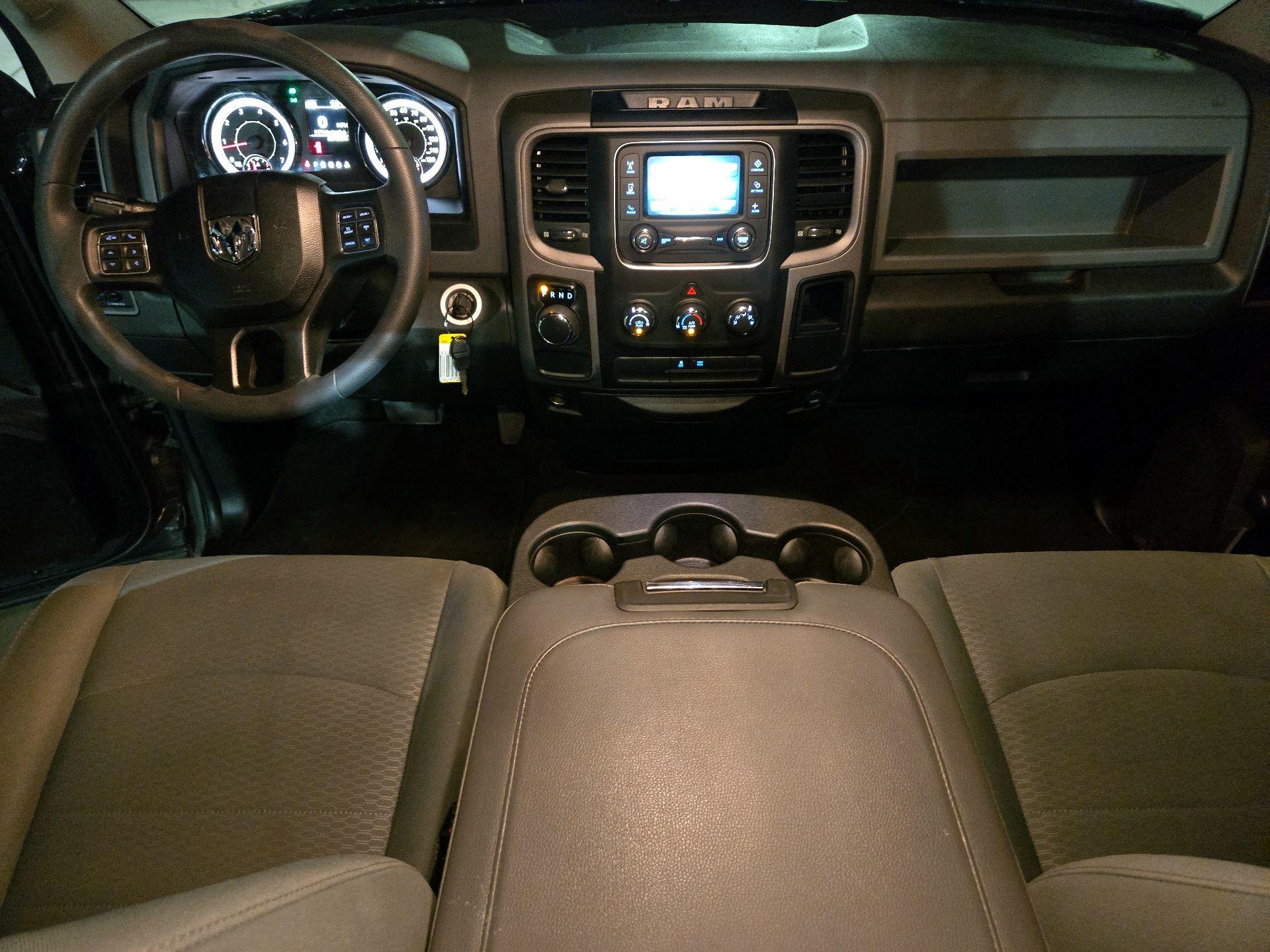 Thumbnail: 2019 RAM 1500 Classic - 9
