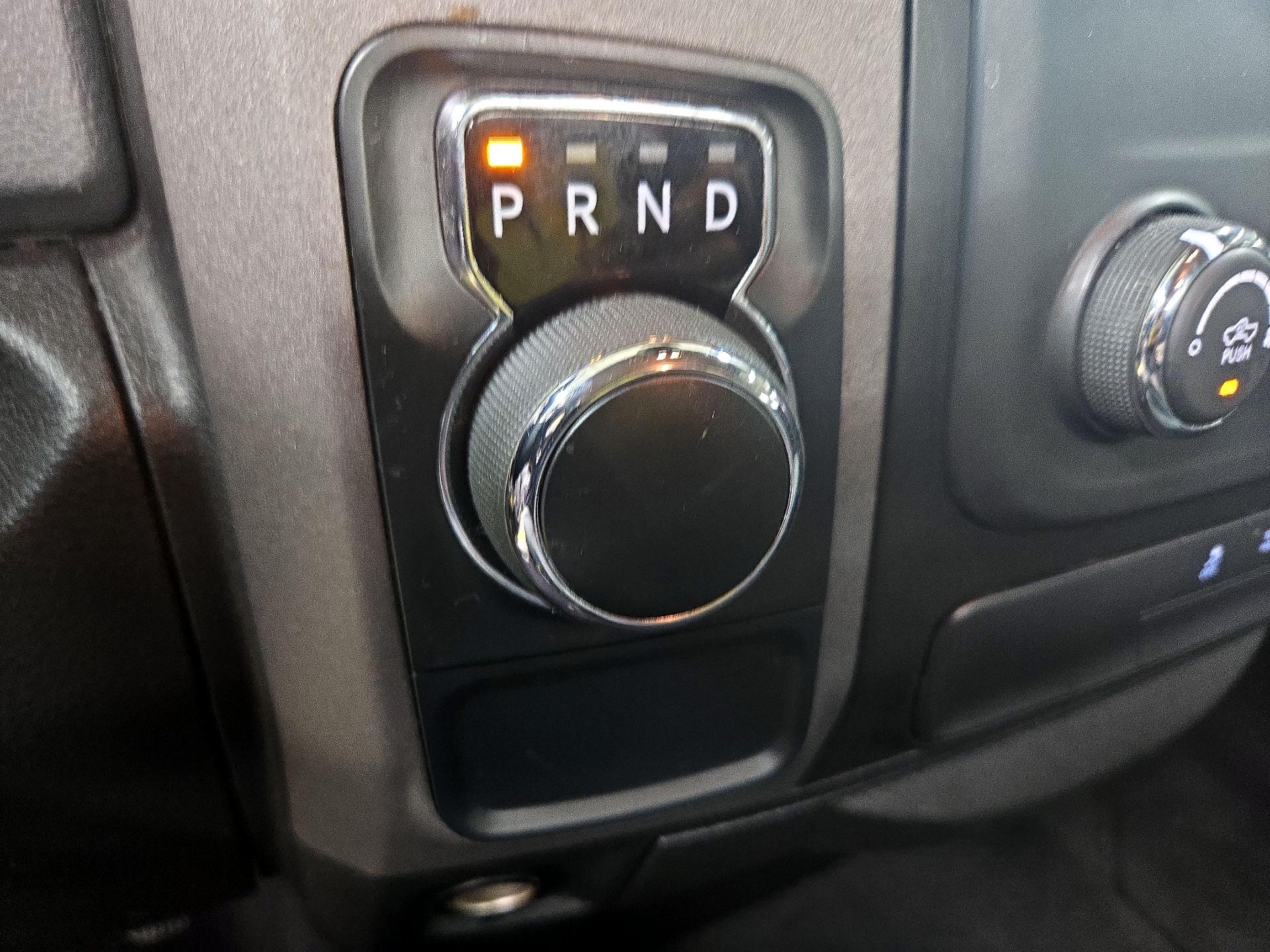 Thumbnail: 2019 RAM 1500 Classic - 17