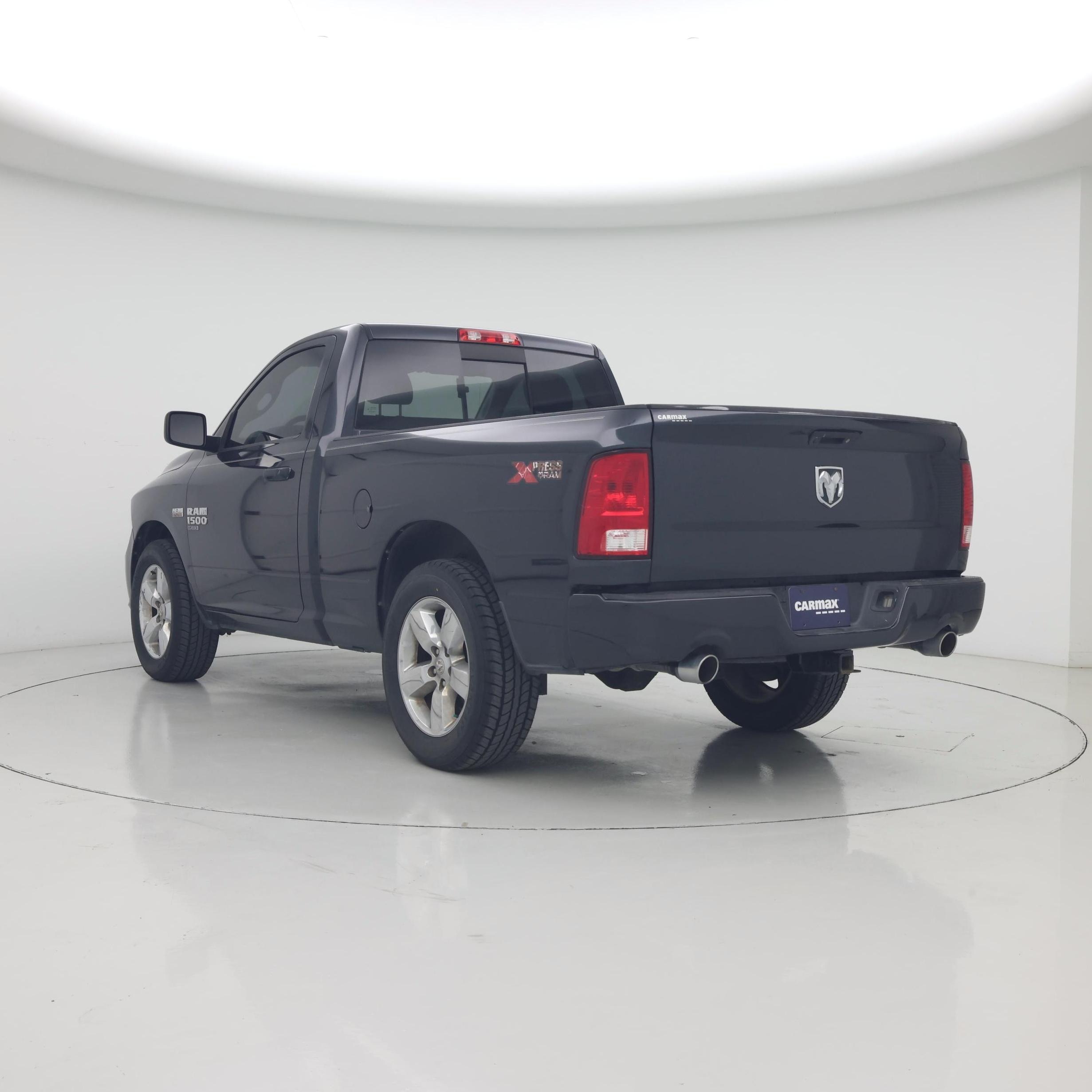 Thumbnail: 2019 RAM 1500 Classic - 2