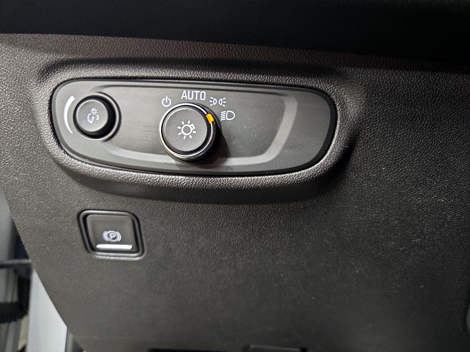 Thumbnail: 2021 GMC Terrain - 13