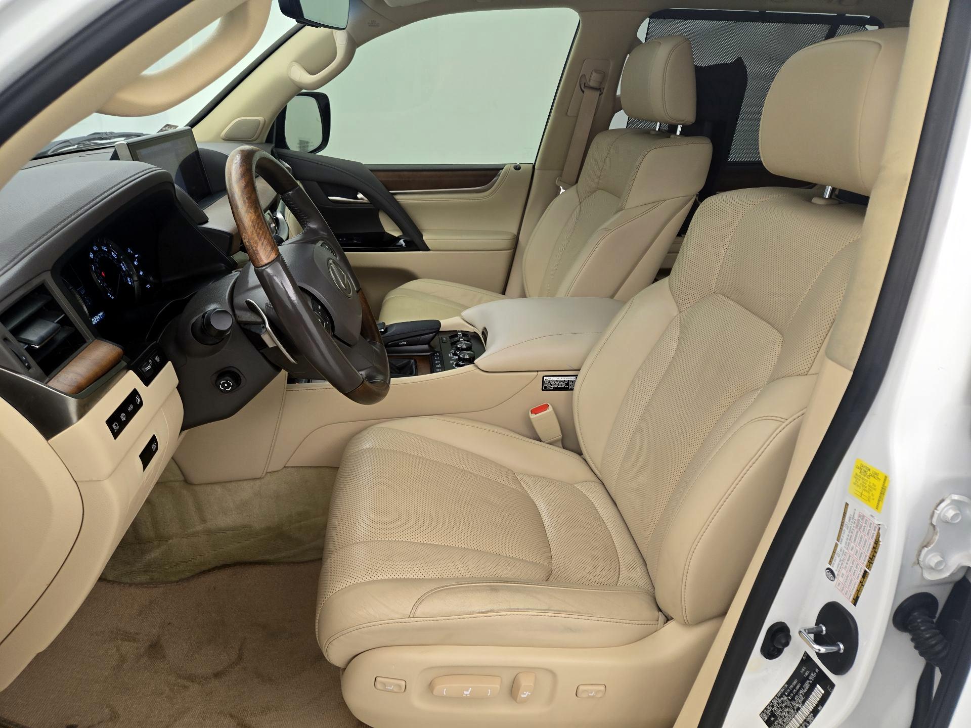 Thumbnail: 2017 Lexus LX - 11
