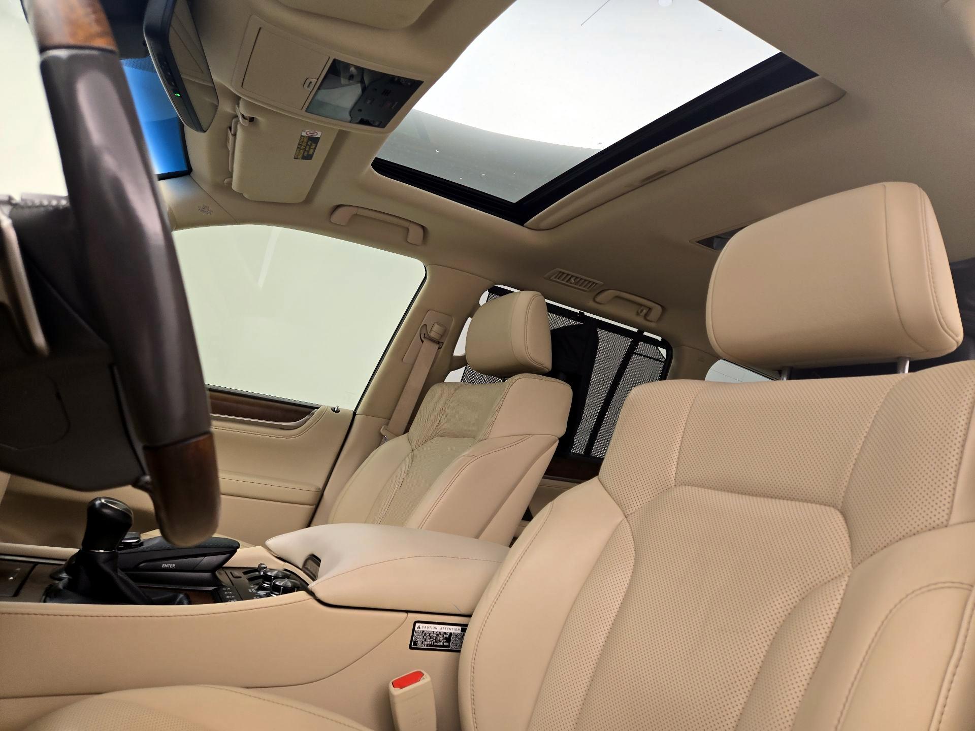 Thumbnail: 2017 Lexus LX - 20