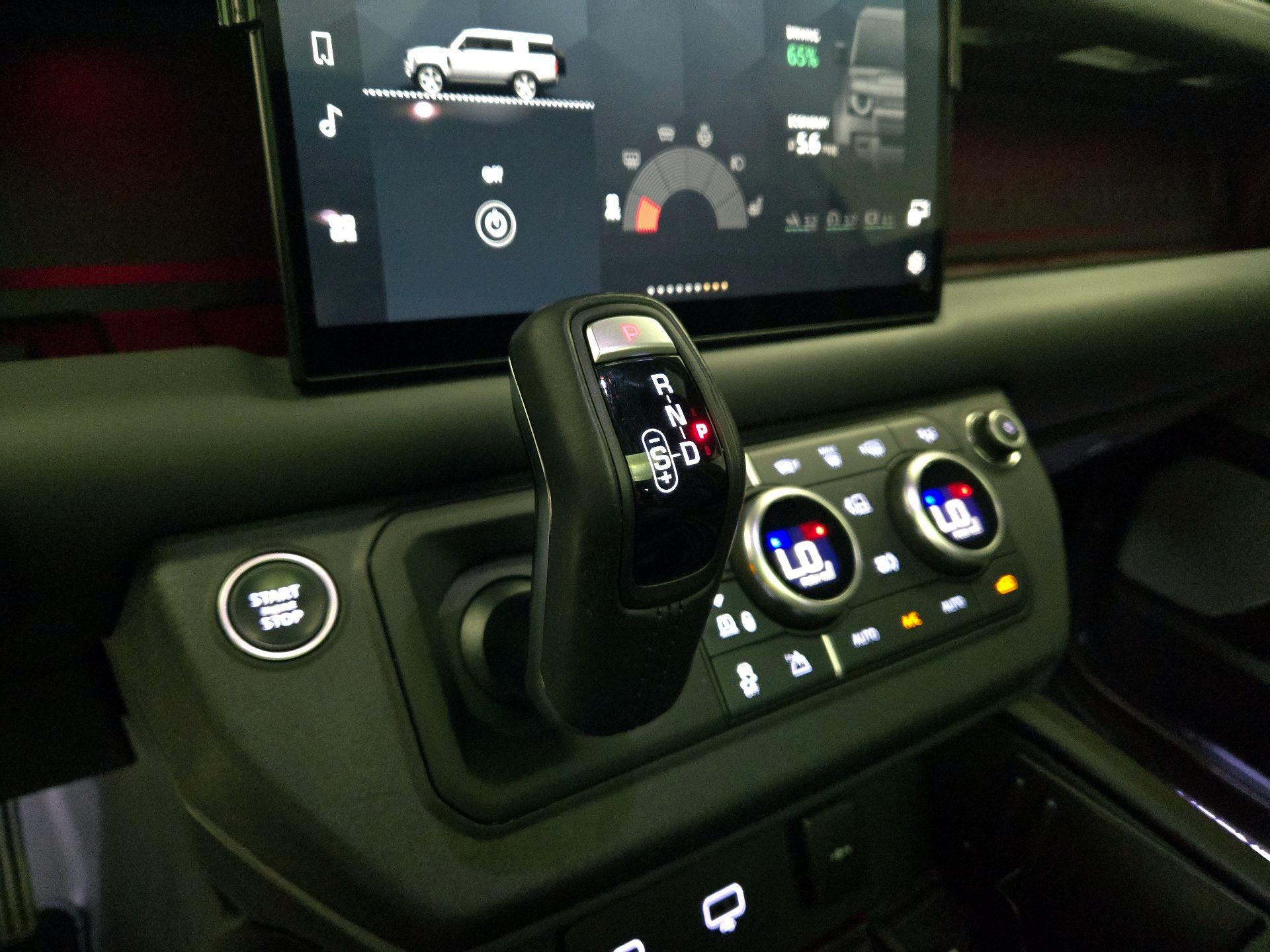Thumbnail: 2024 Land Rover Defender - 18