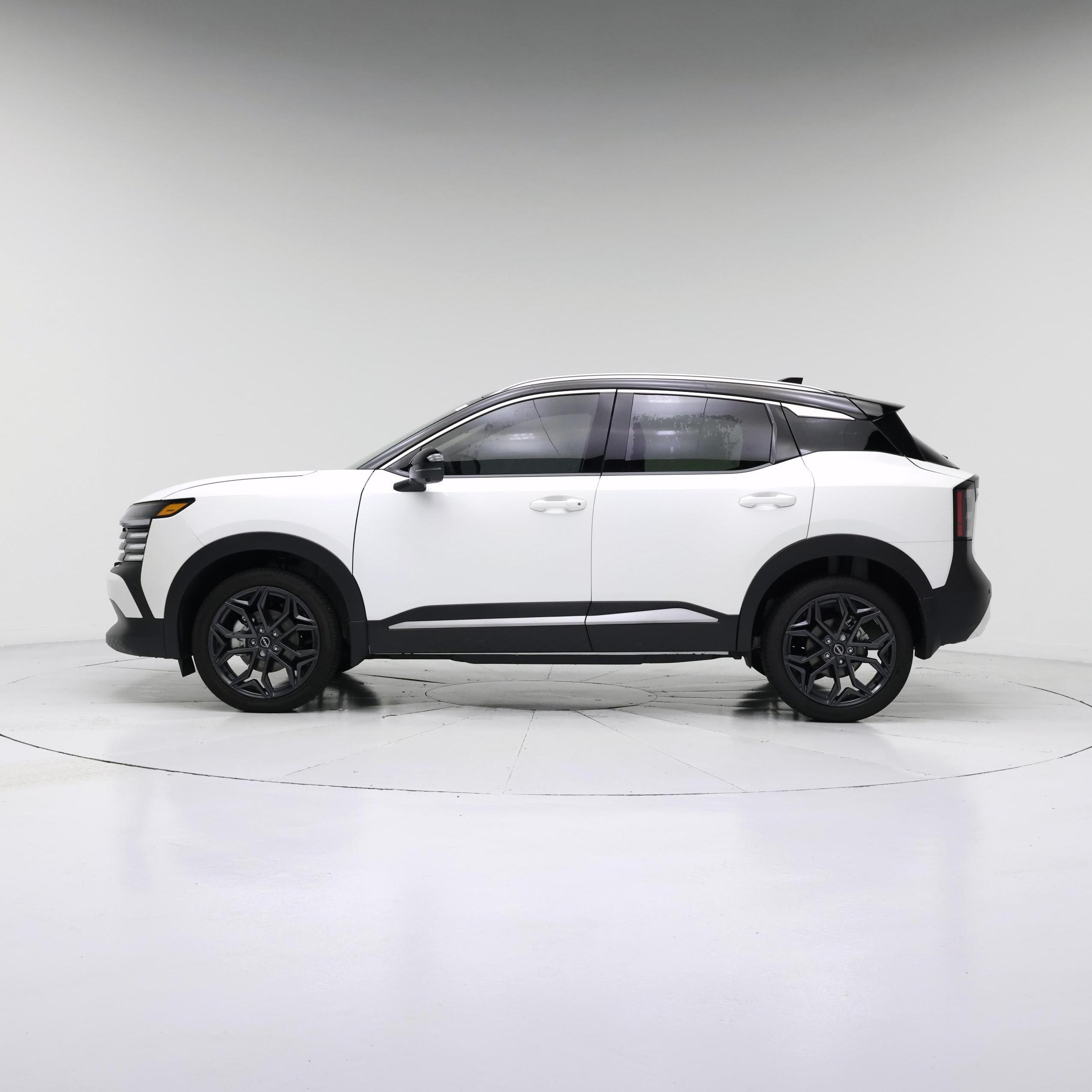 Thumbnail: 2026 Nissan Kicks - 3