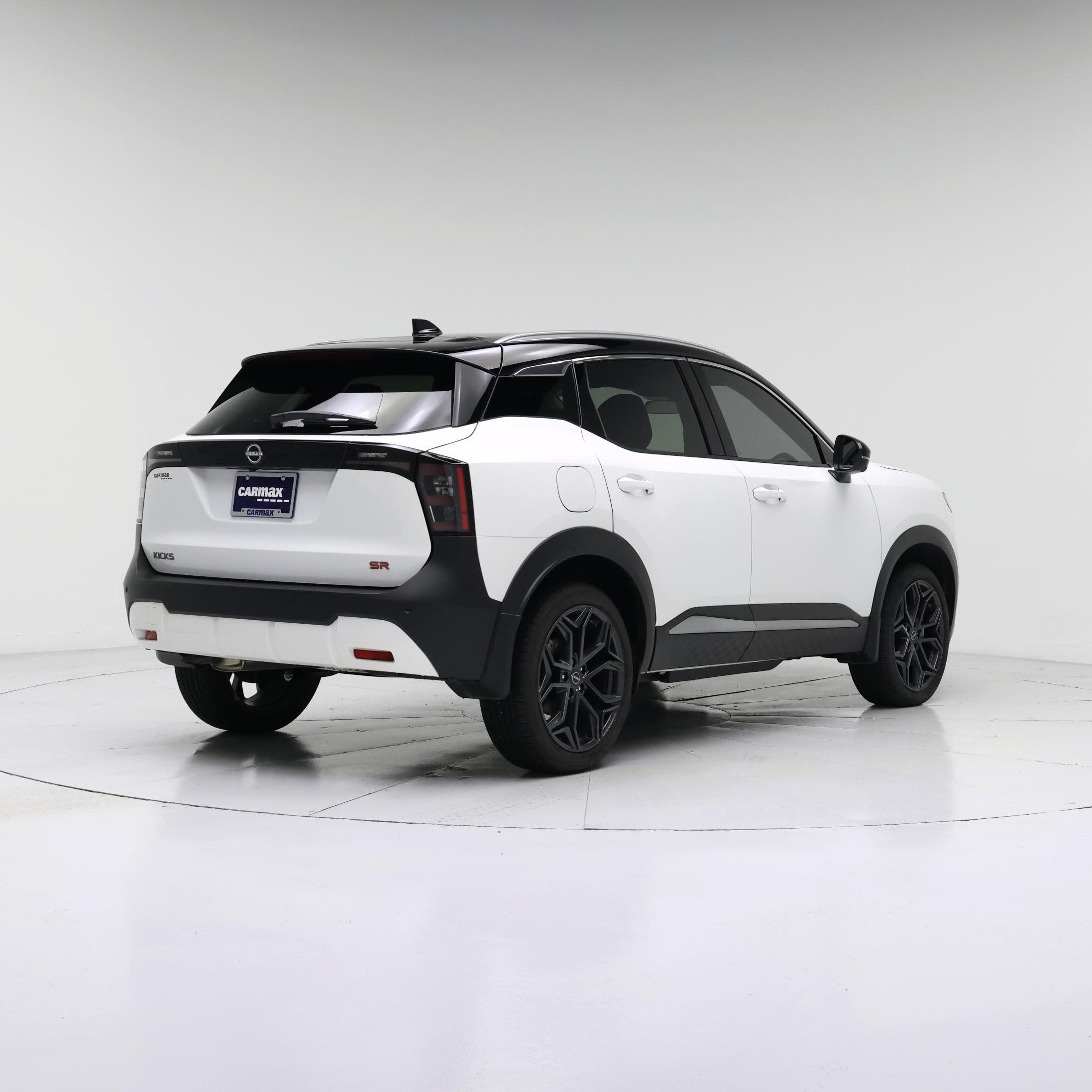 Thumbnail: 2026 Nissan Kicks - 8