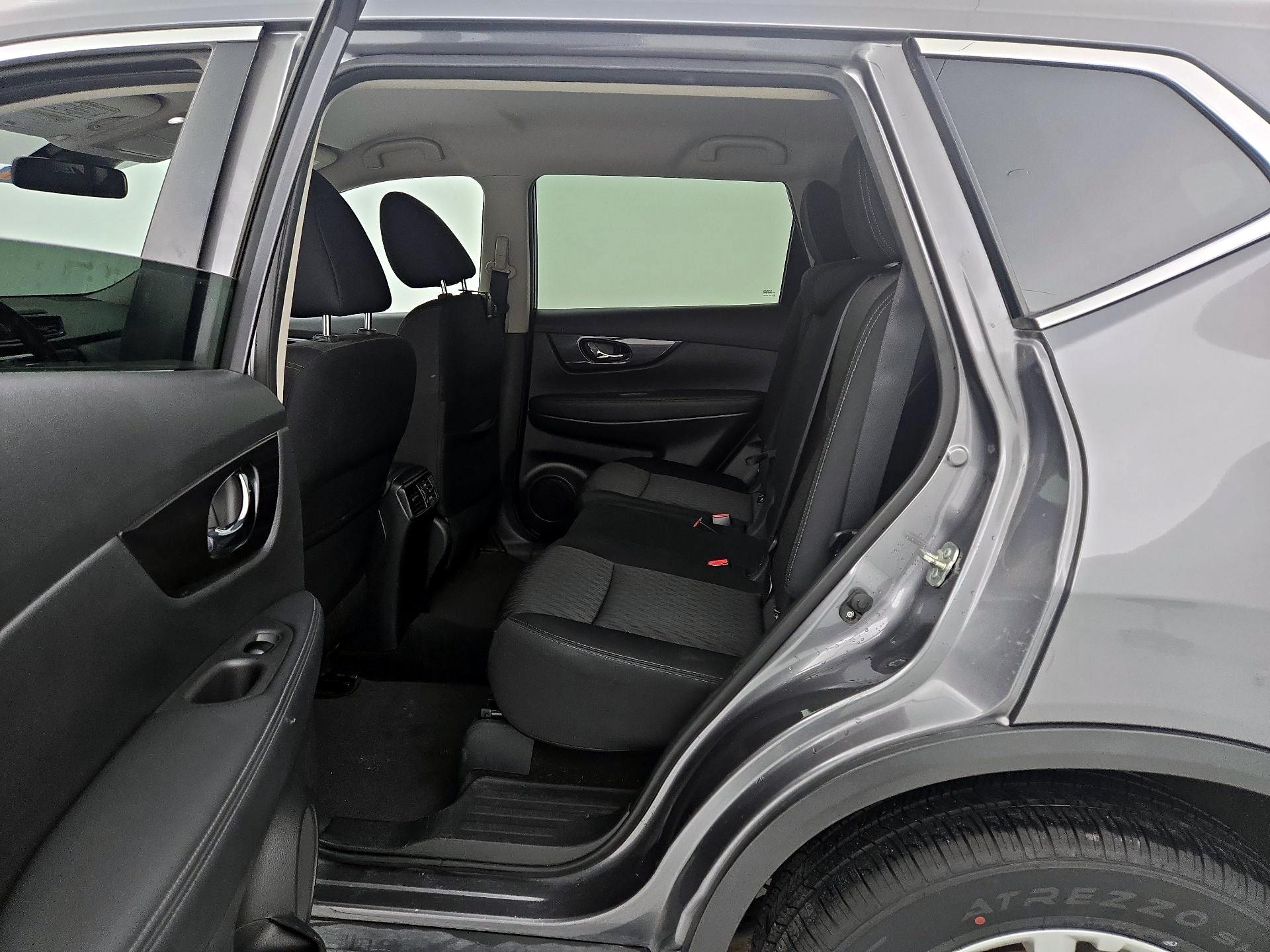 Thumbnail: 2019 Nissan Rogue - 19