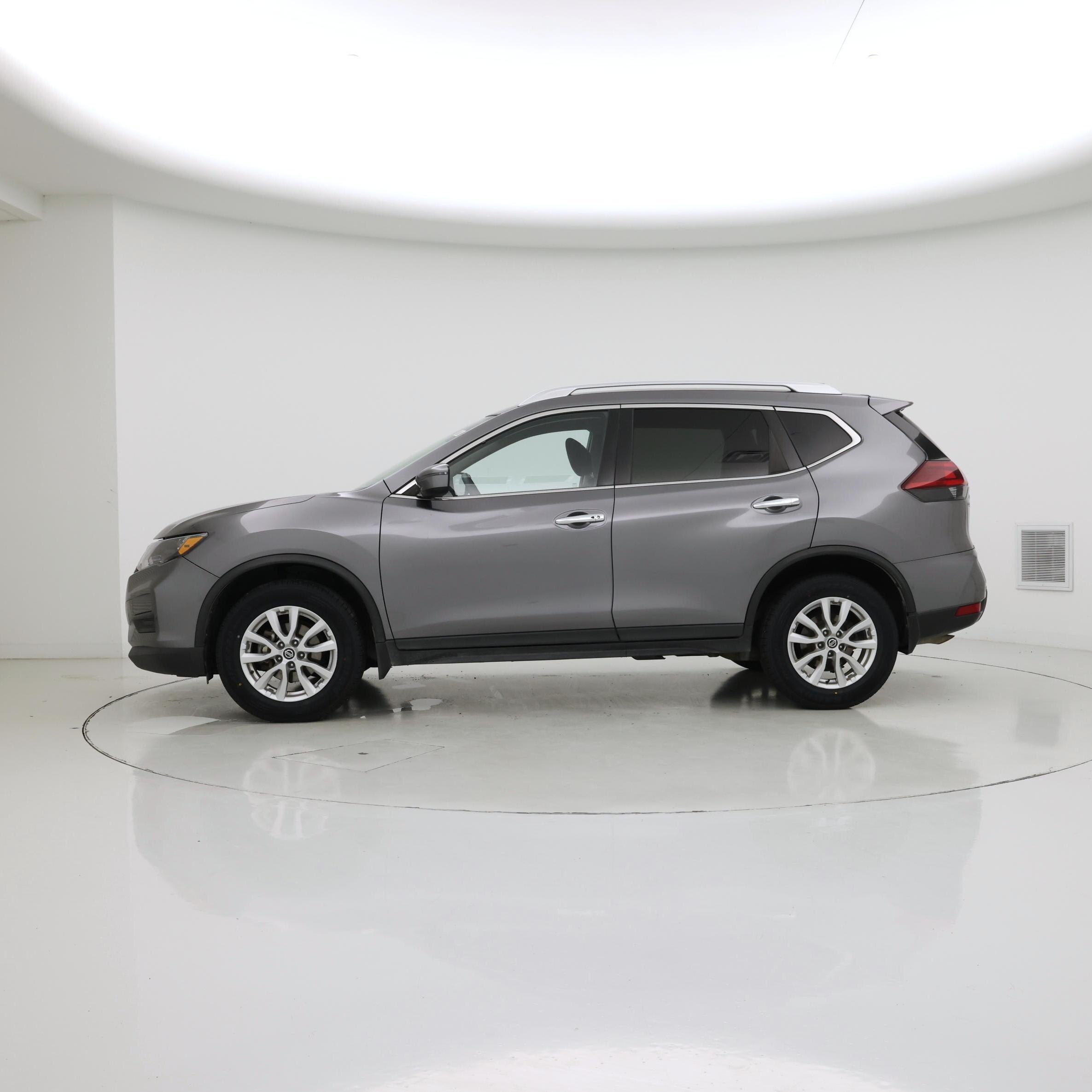 Thumbnail: 2019 Nissan Rogue - 3