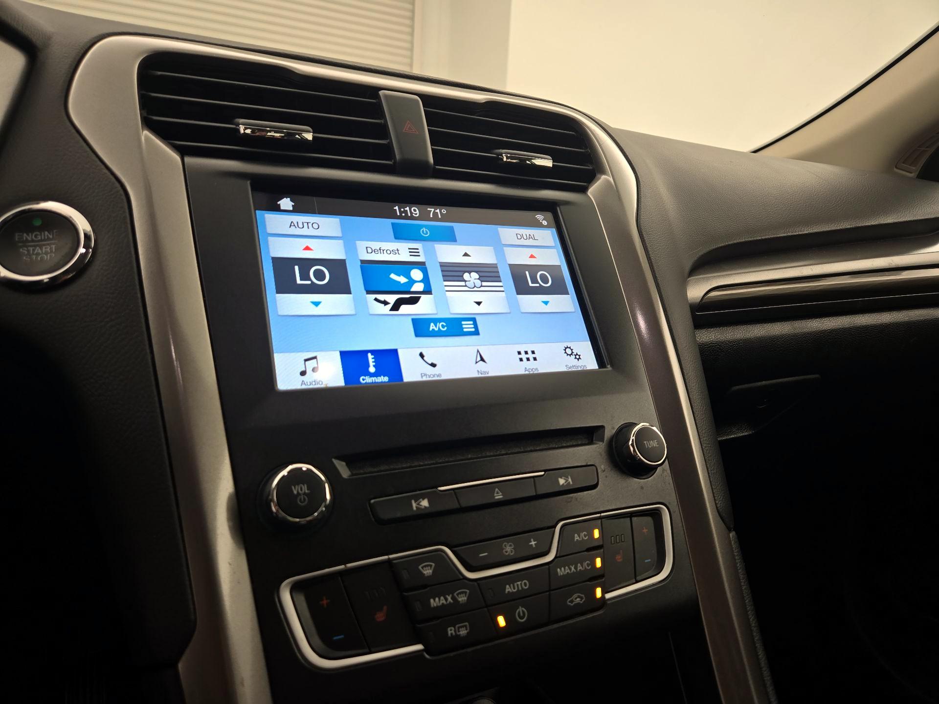 Thumbnail: 2018 Ford Fusion - 17