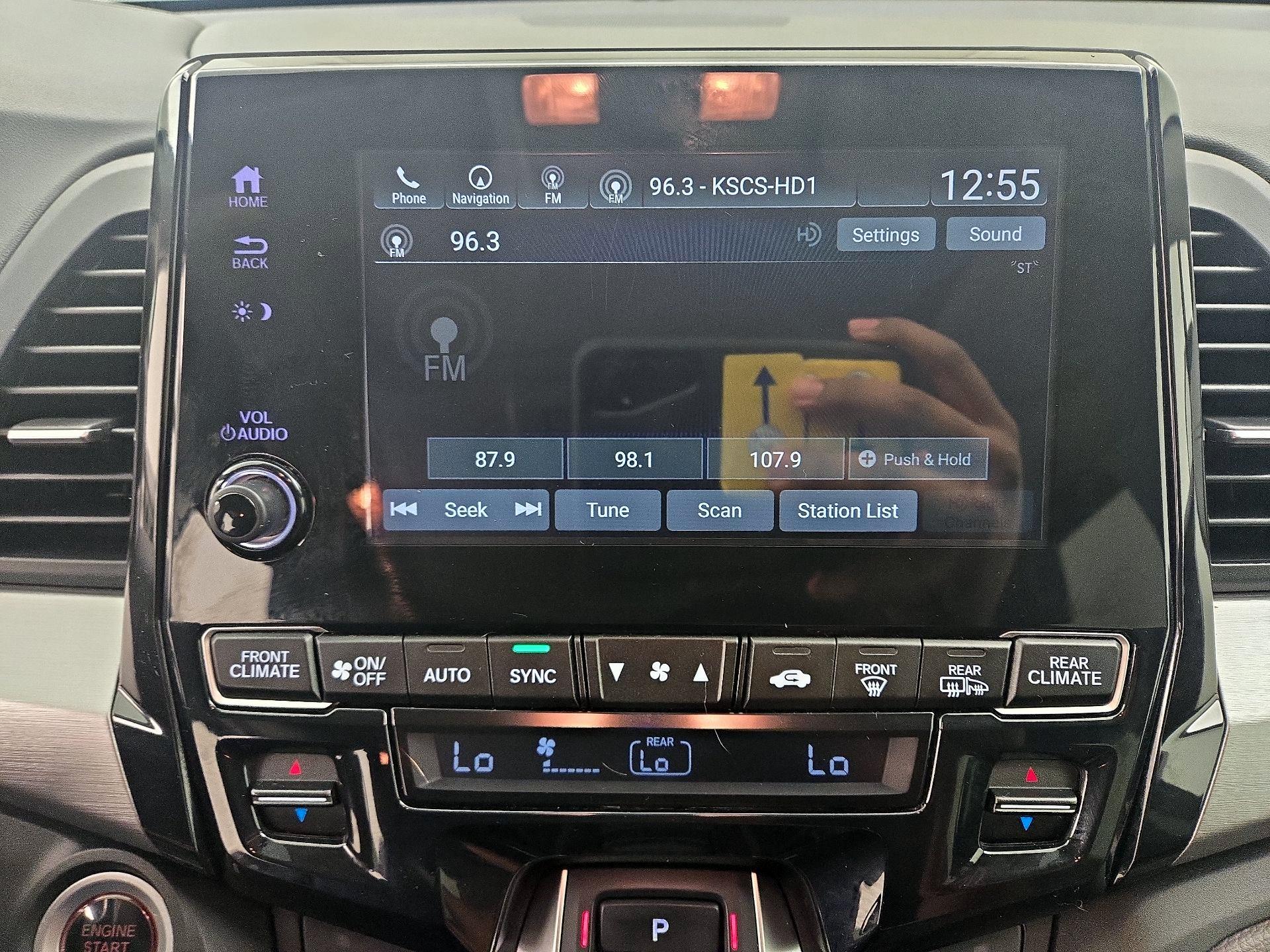 Thumbnail: 2019 Honda Odyssey - 16