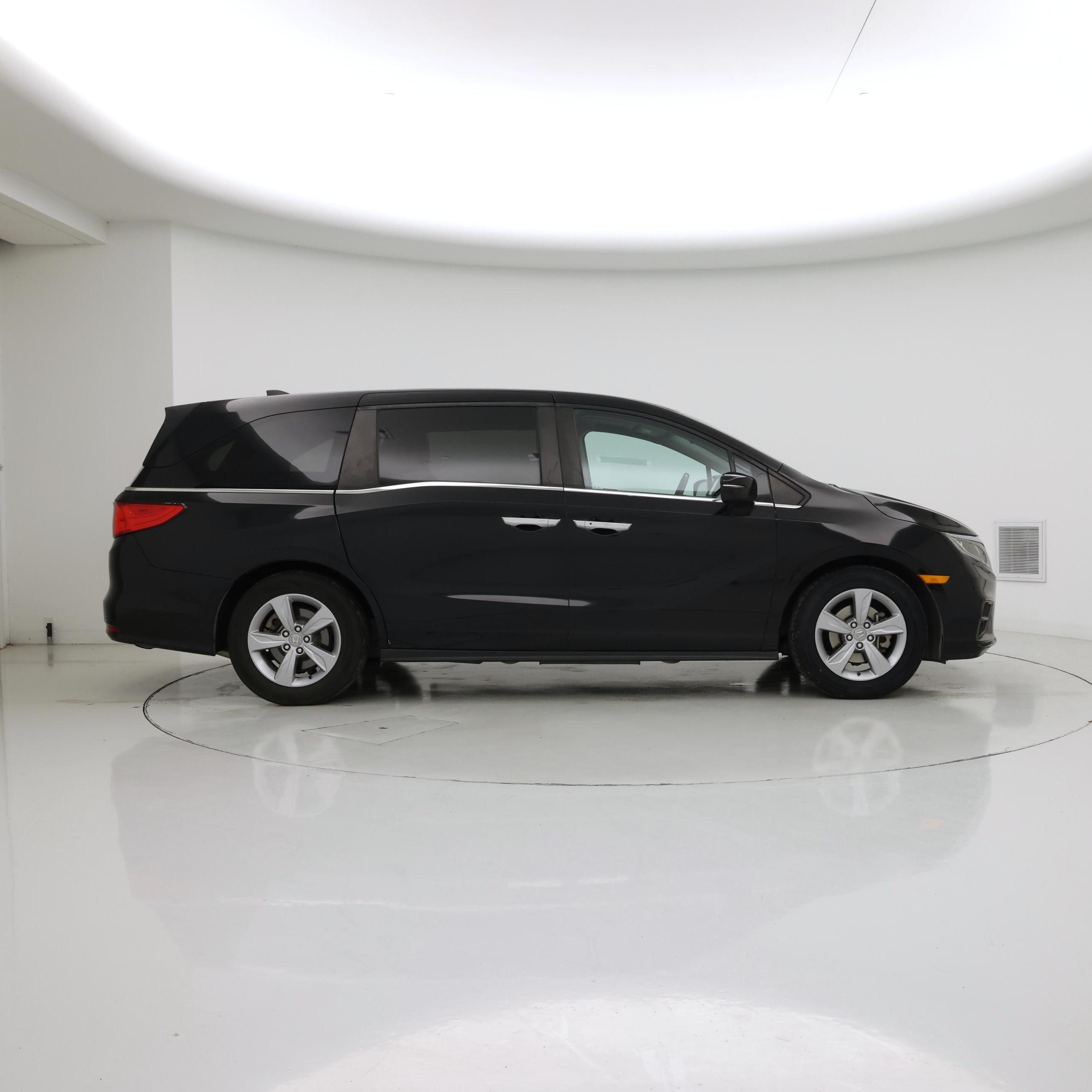 Thumbnail: 2019 Honda Odyssey - 7