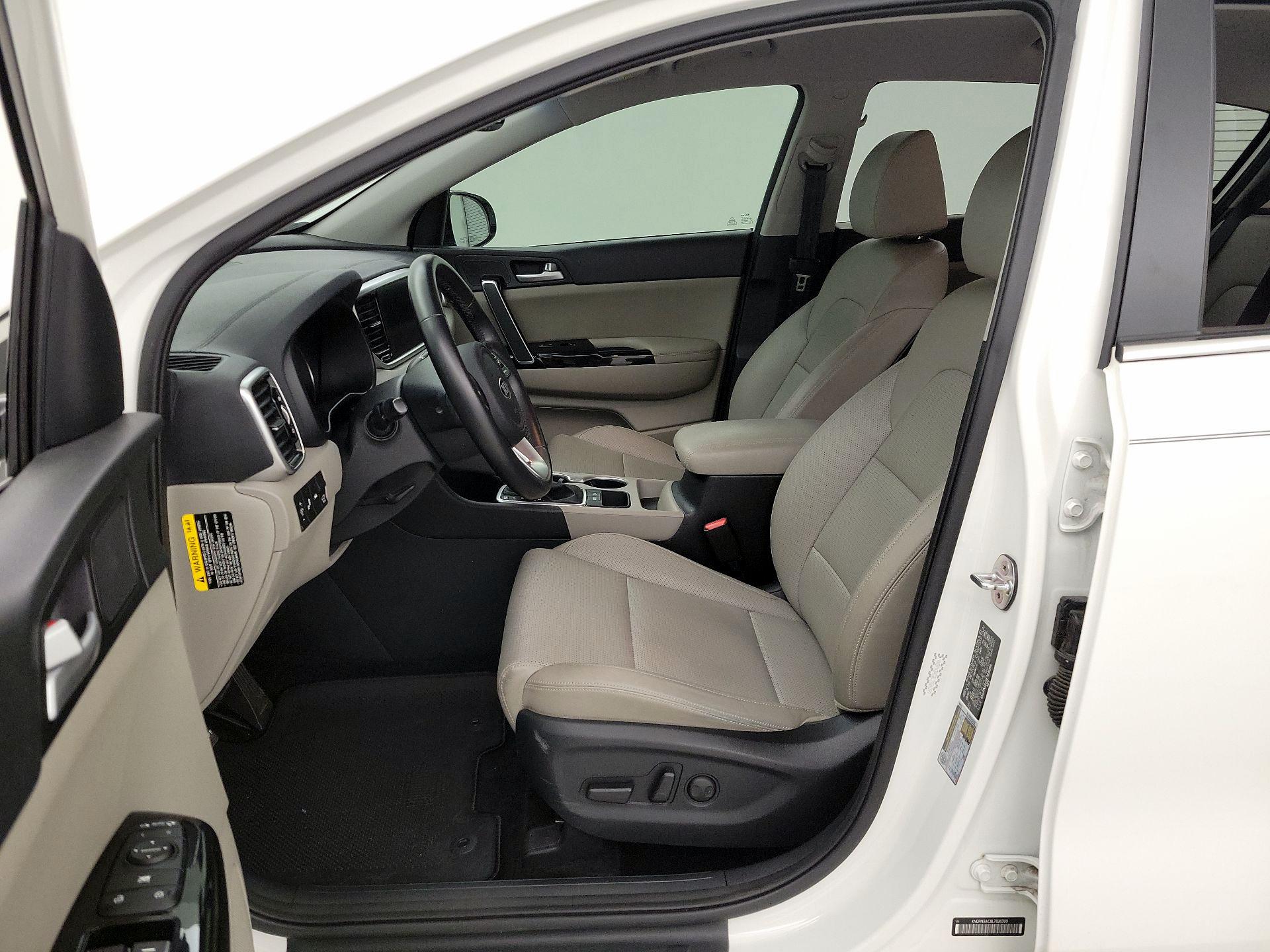 Thumbnail: 2020 Kia Sportage - 11