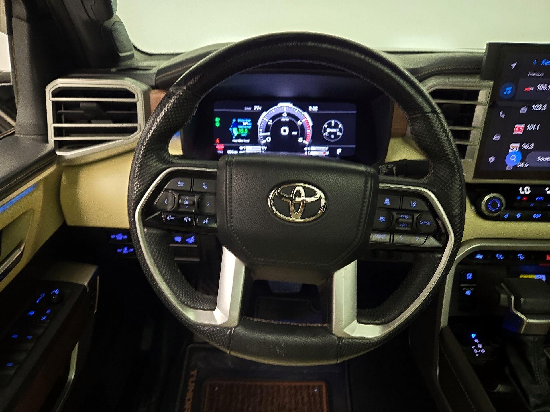 Thumbnail: 2022 Toyota Tundra - 10
