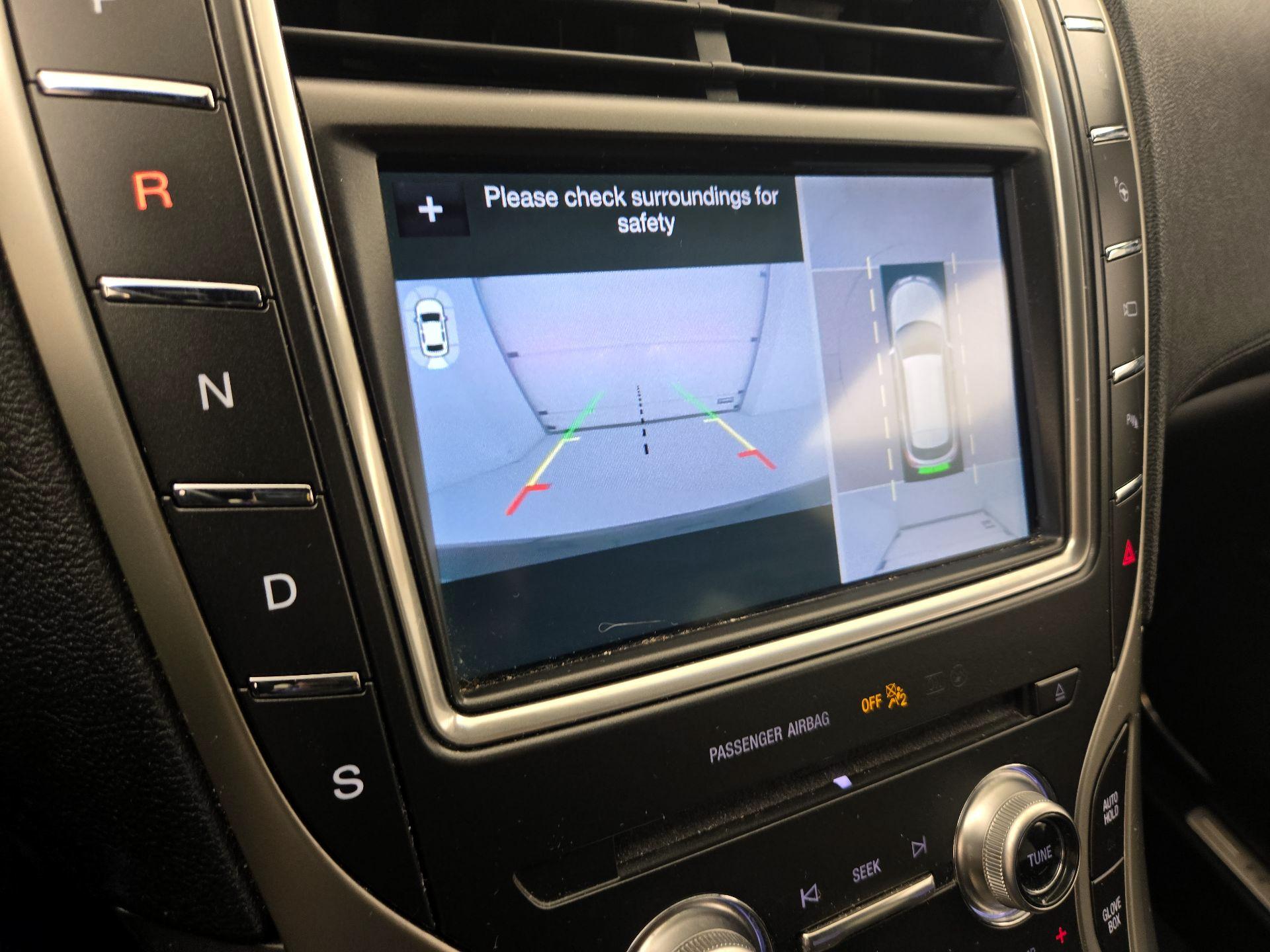 Thumbnail: 2019 Lincoln Nautilus - 14