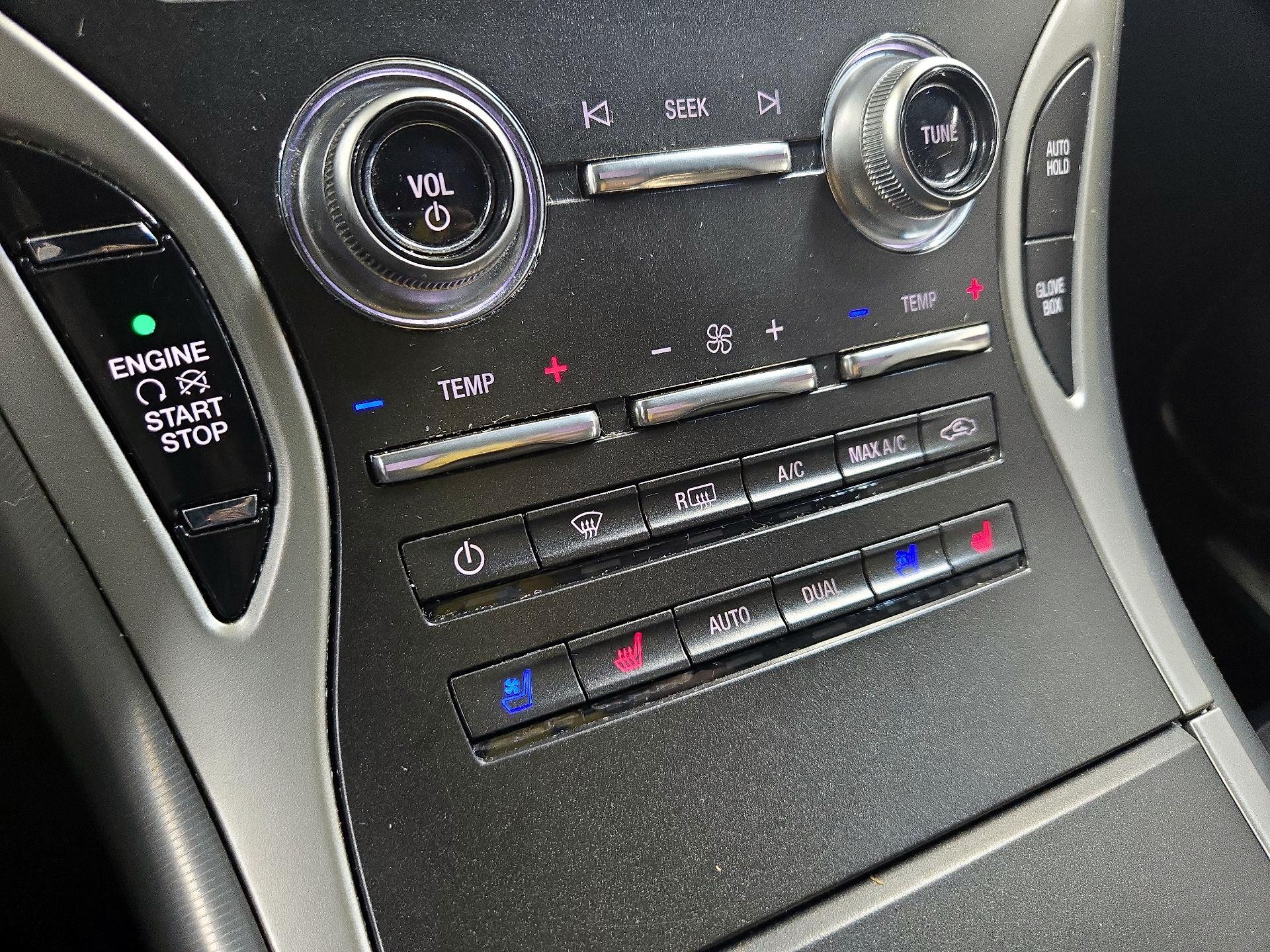 Thumbnail: 2019 Lincoln Nautilus - 16