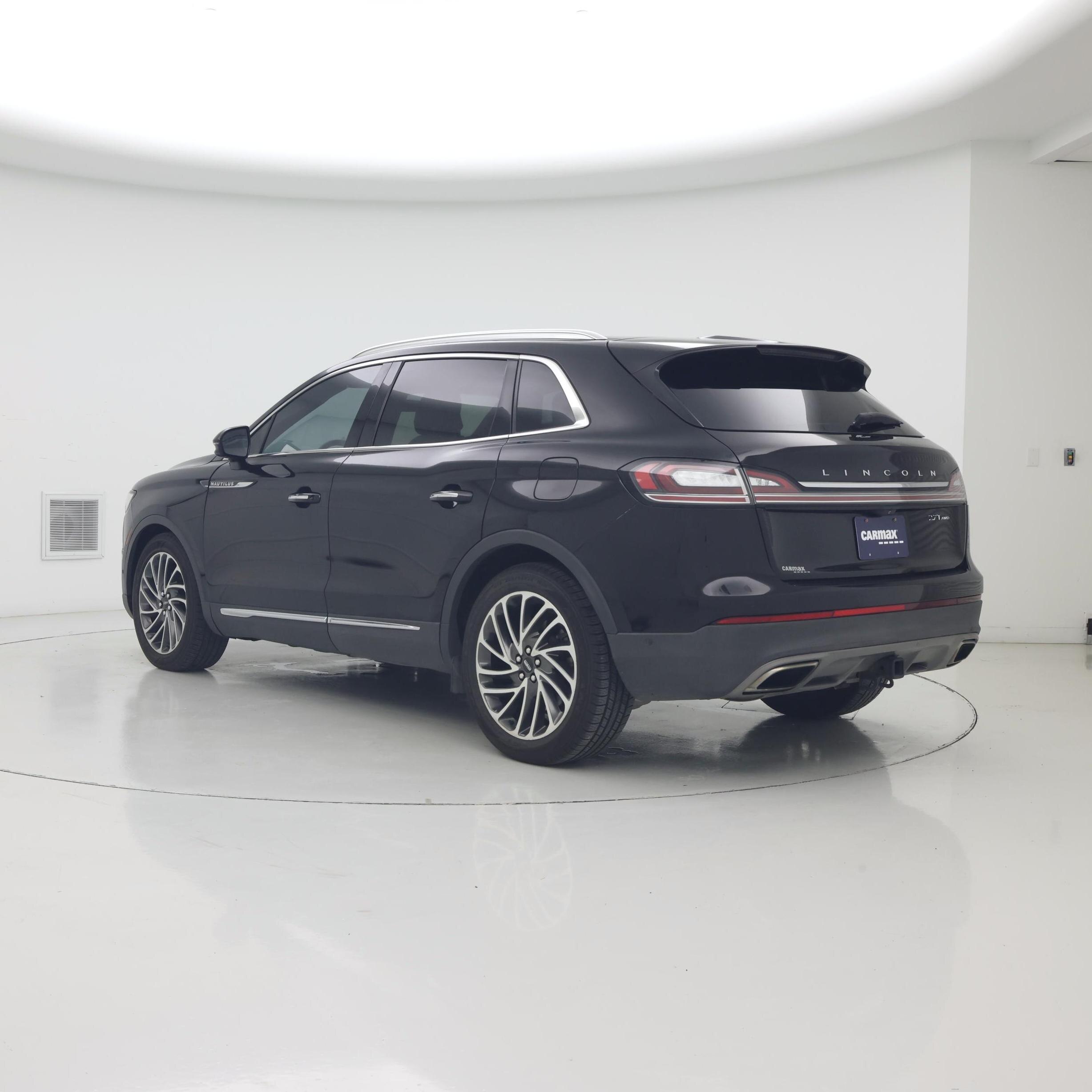 Thumbnail: 2019 Lincoln Nautilus - 2