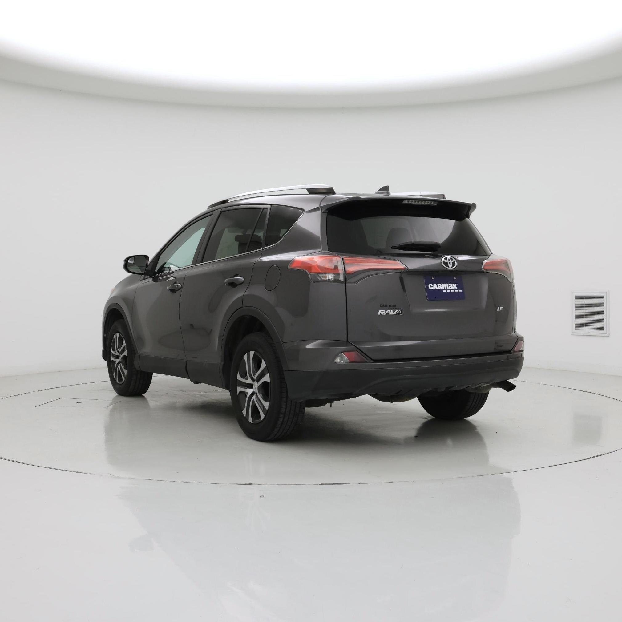 Thumbnail: 2016 Toyota RAV4 - 2