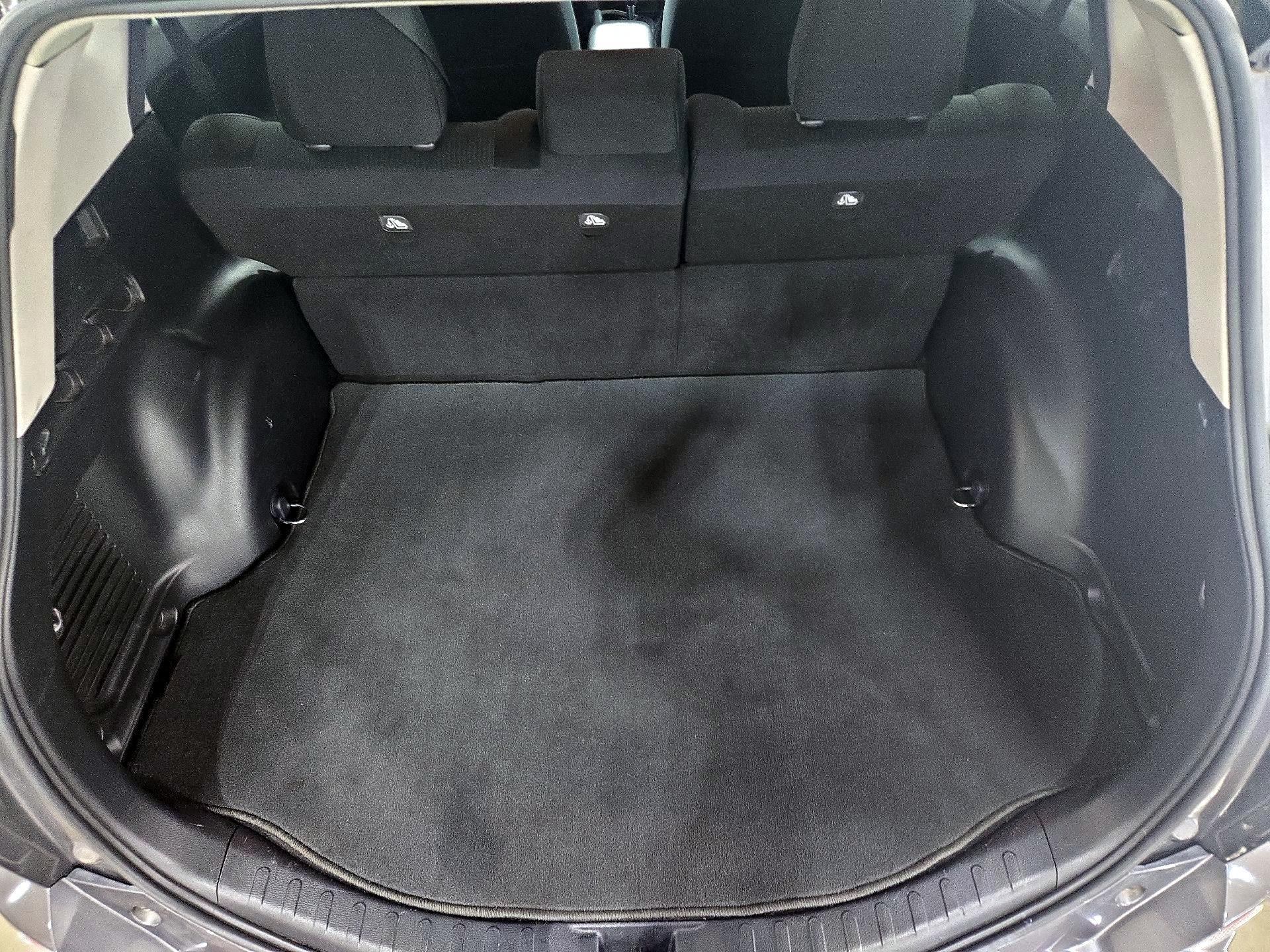 Thumbnail: 2016 Toyota RAV4 - 20