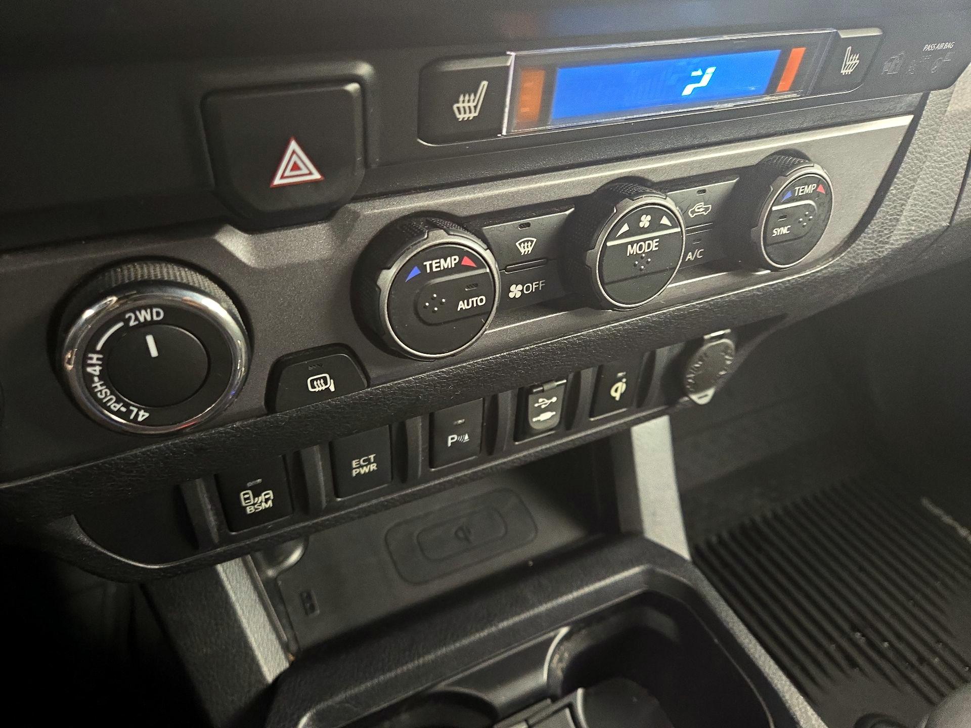 Thumbnail: 2019 Toyota Tacoma - 16