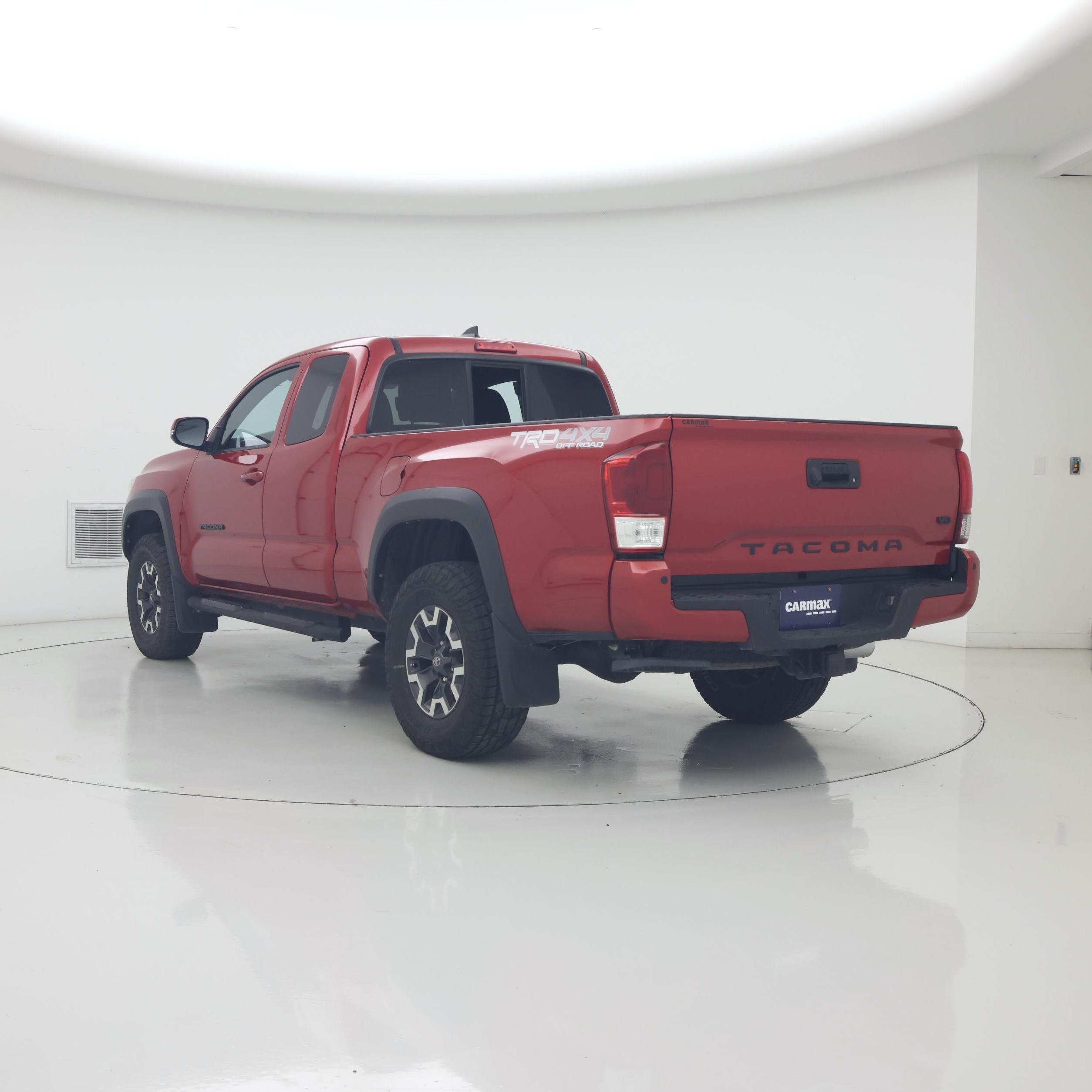 Thumbnail: 2019 Toyota Tacoma - 2