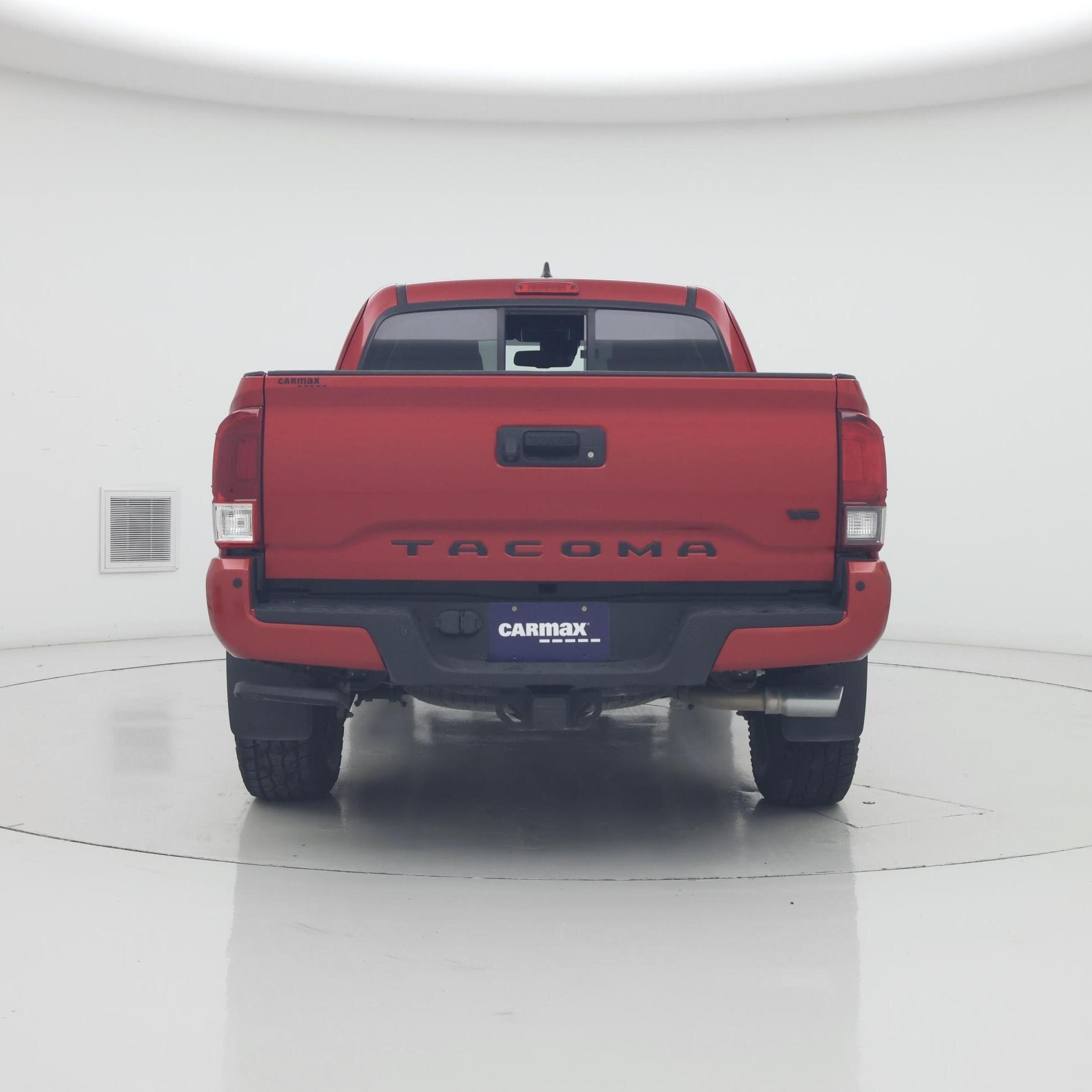 Thumbnail: 2019 Toyota Tacoma - 6