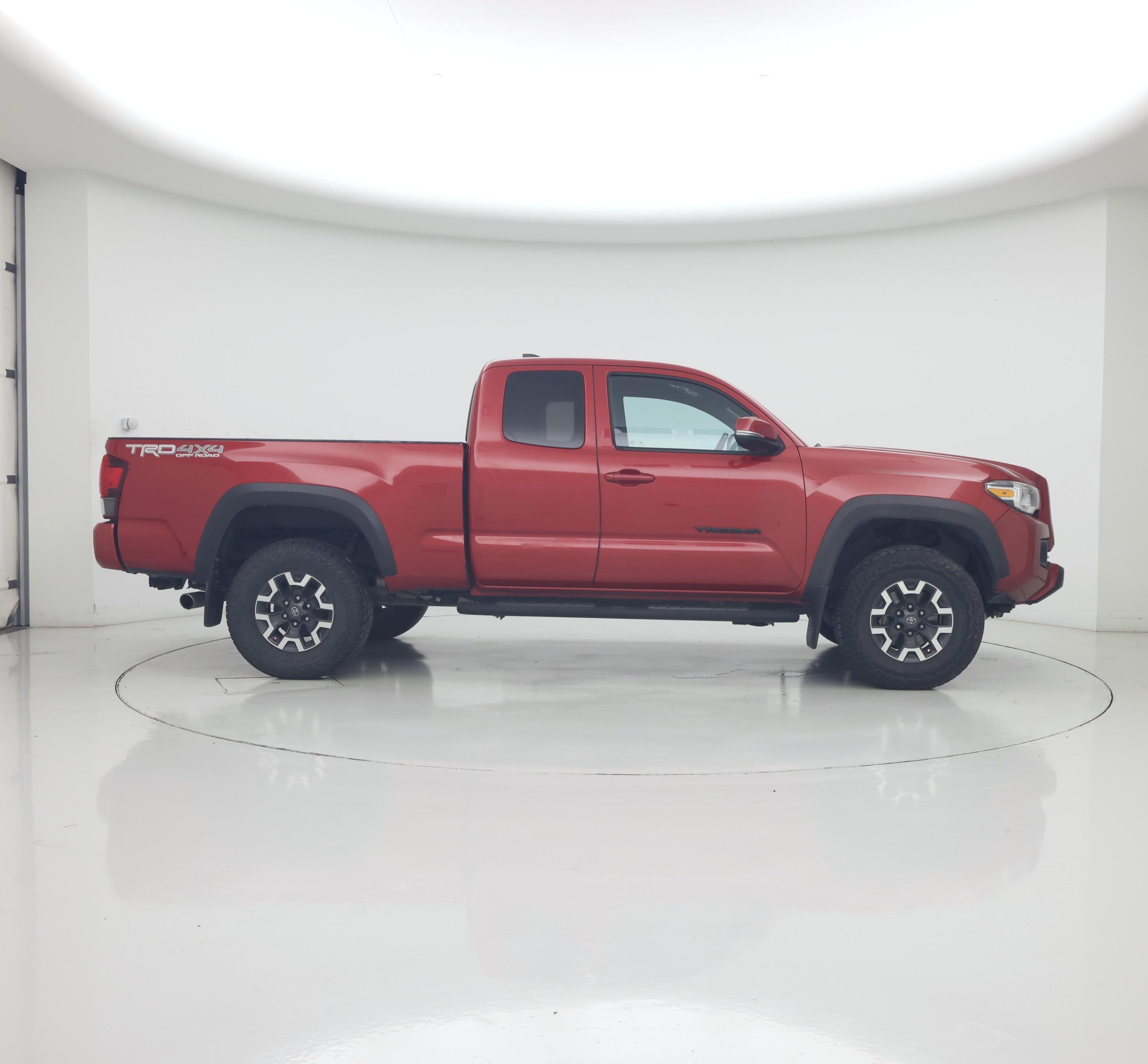 Thumbnail: 2019 Toyota Tacoma - 7