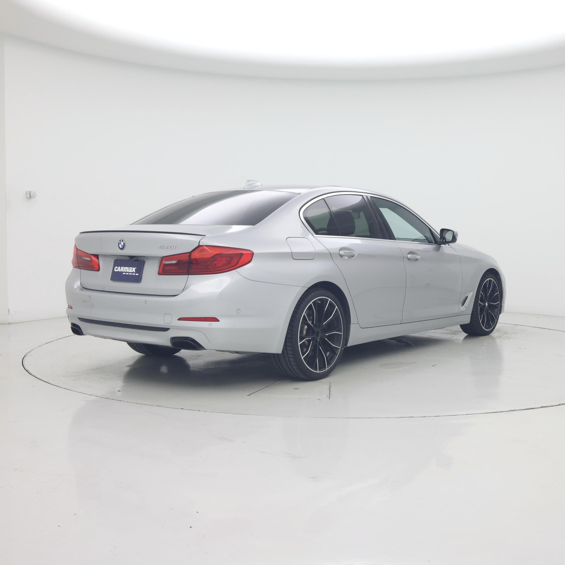 Thumbnail: 2017 BMW 5 Series - 8