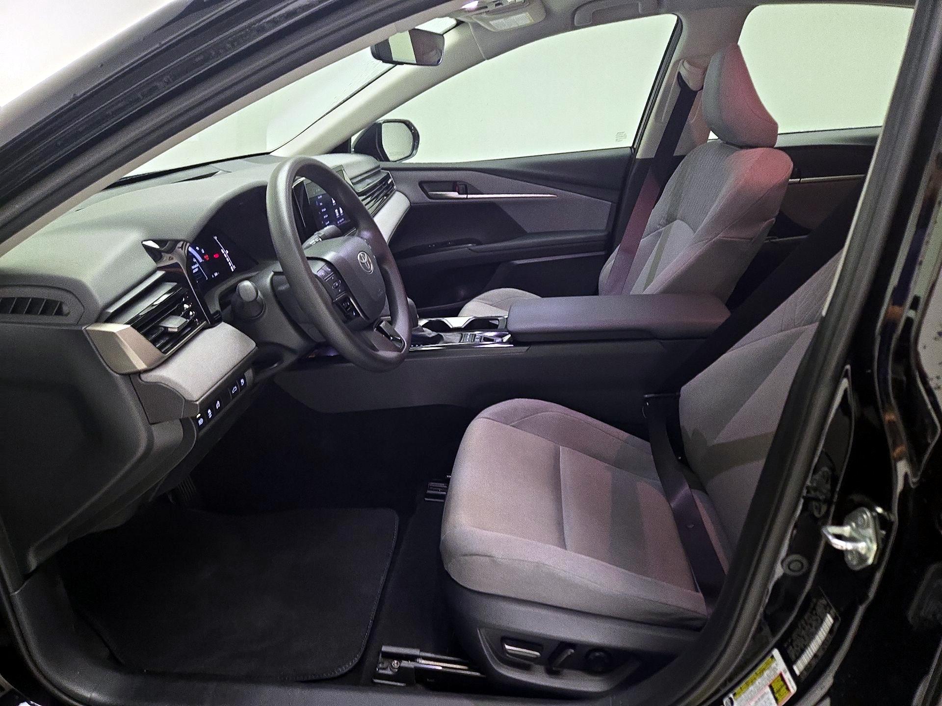 Thumbnail: 2025 Toyota Camry - 11