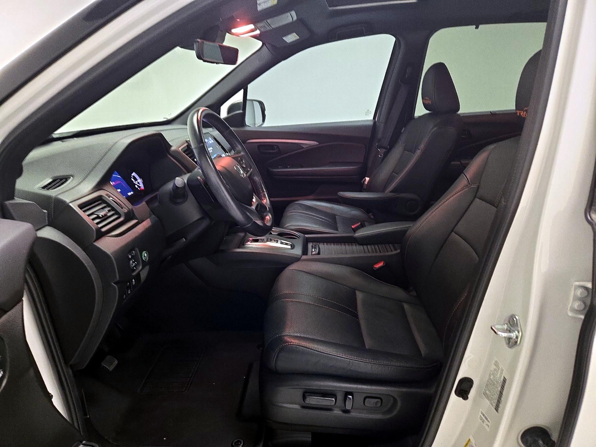 Thumbnail: 2023 Honda Passport - 11