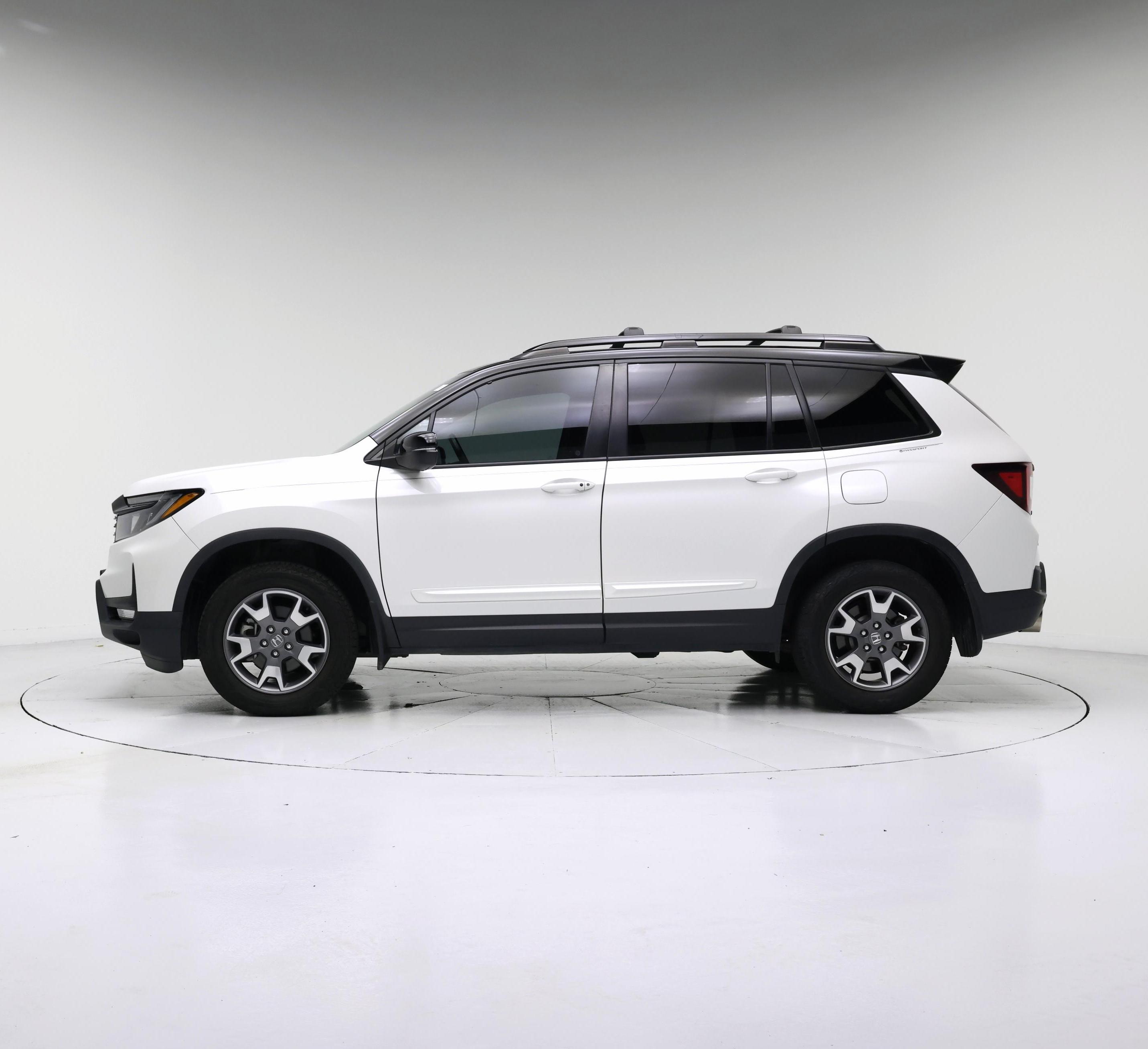 Thumbnail: 2023 Honda Passport - 3
