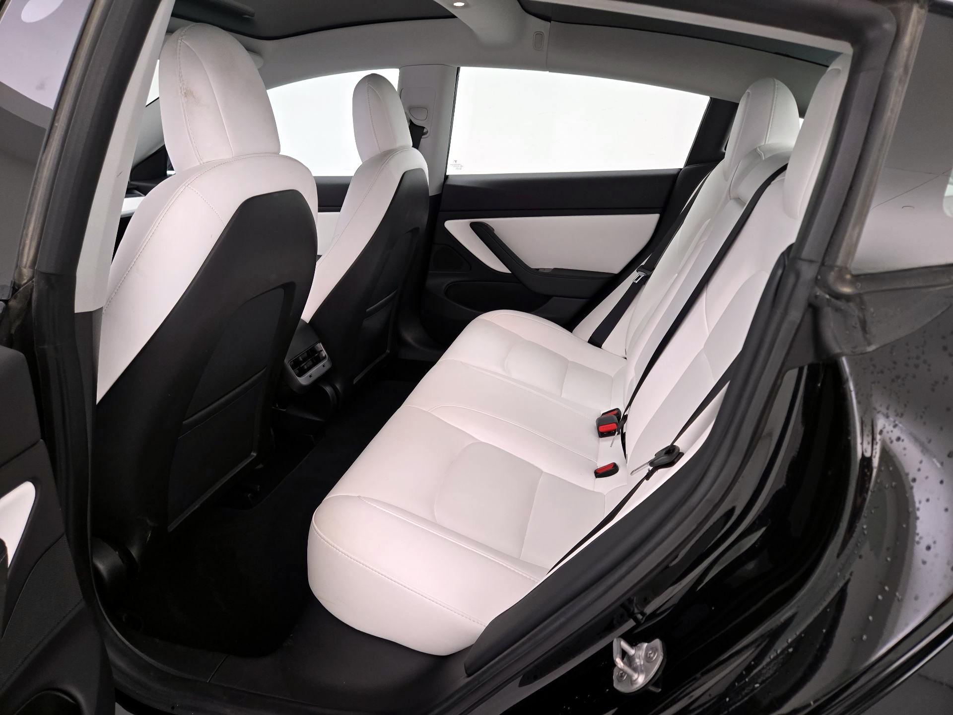 Thumbnail: 2019 Tesla Model 3 - 20