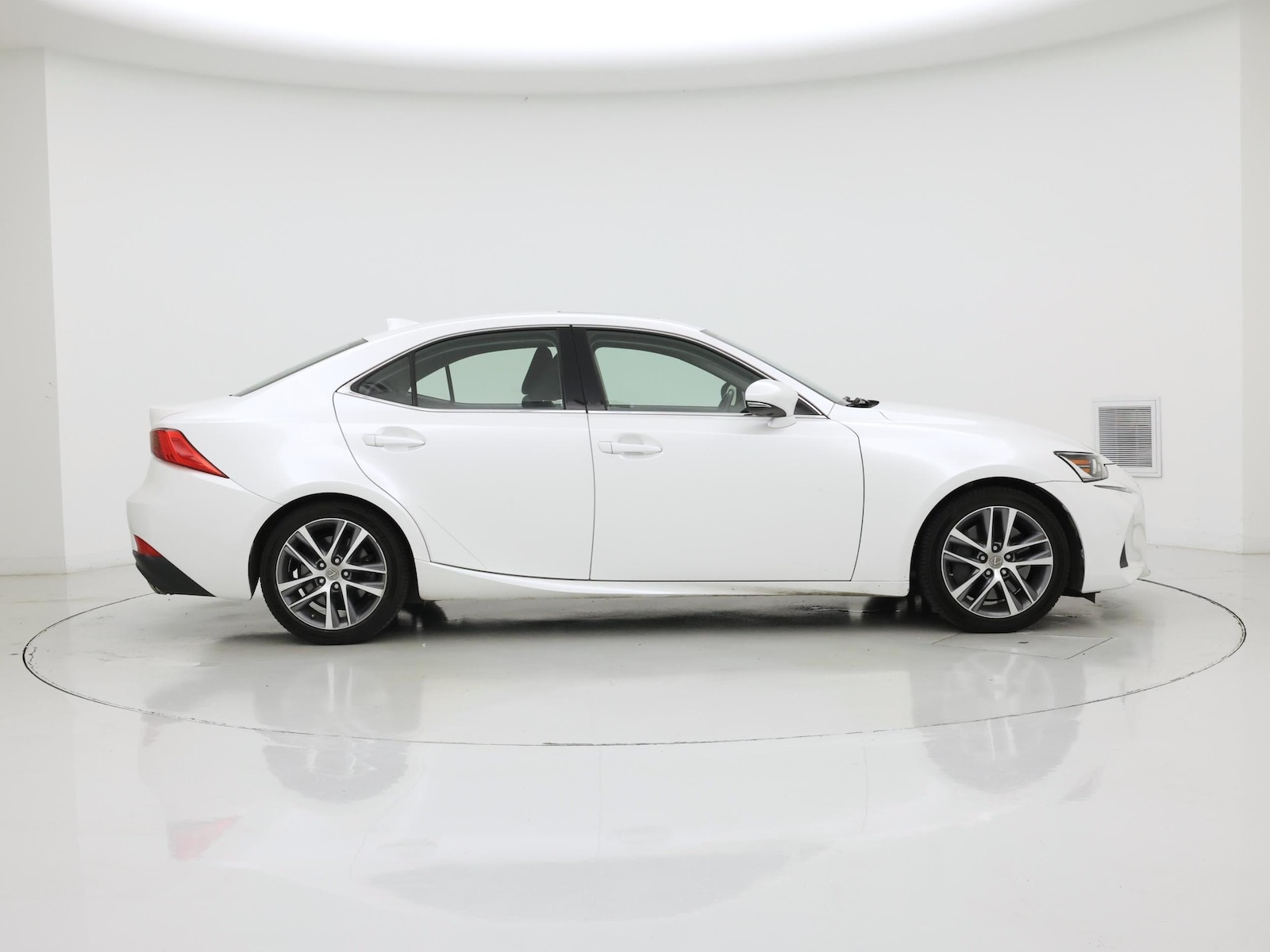 2020 Lexus IS 300 - Photo 8