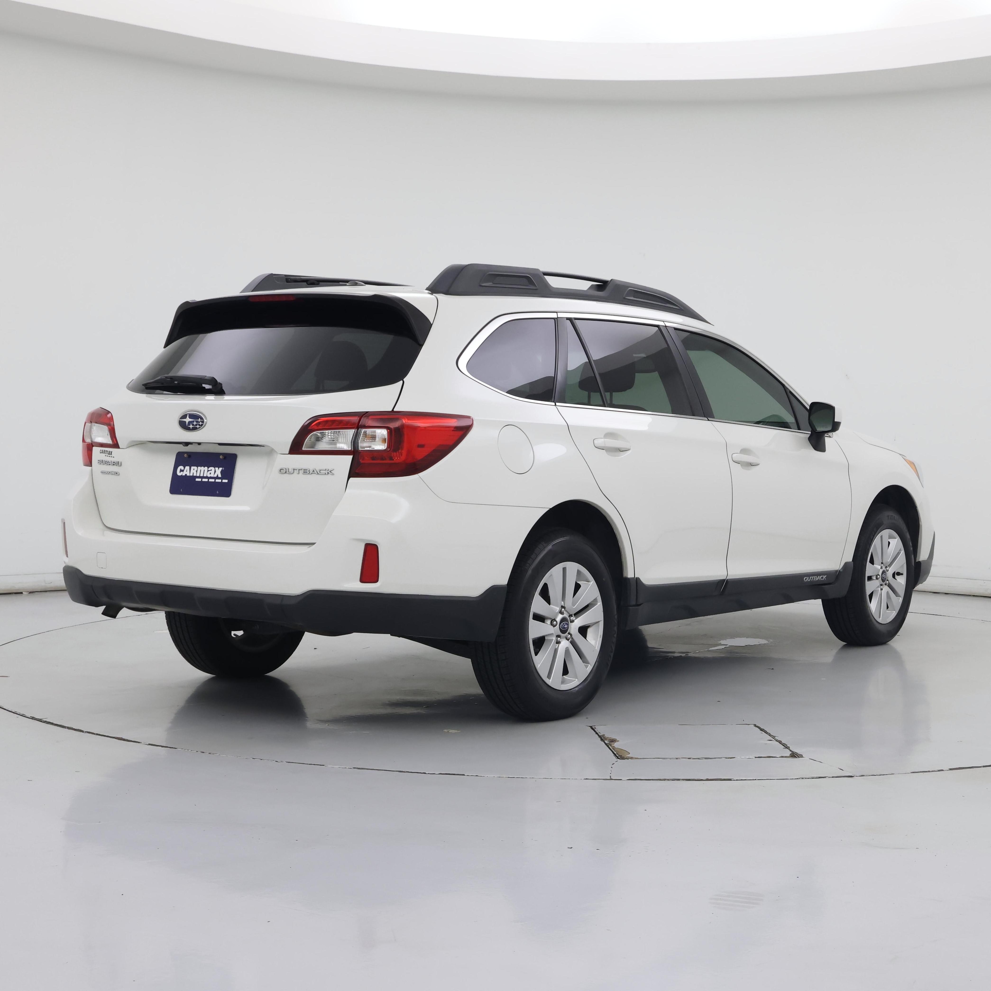 Thumbnail: 2015 Subaru Outback - 8