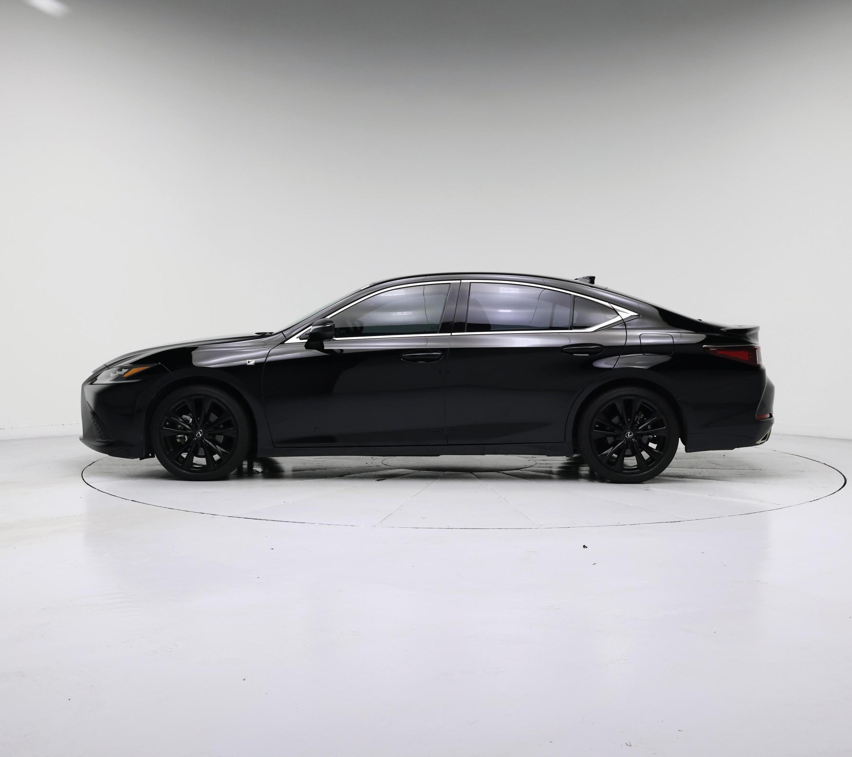 Thumbnail: 2022 Lexus ES - 3