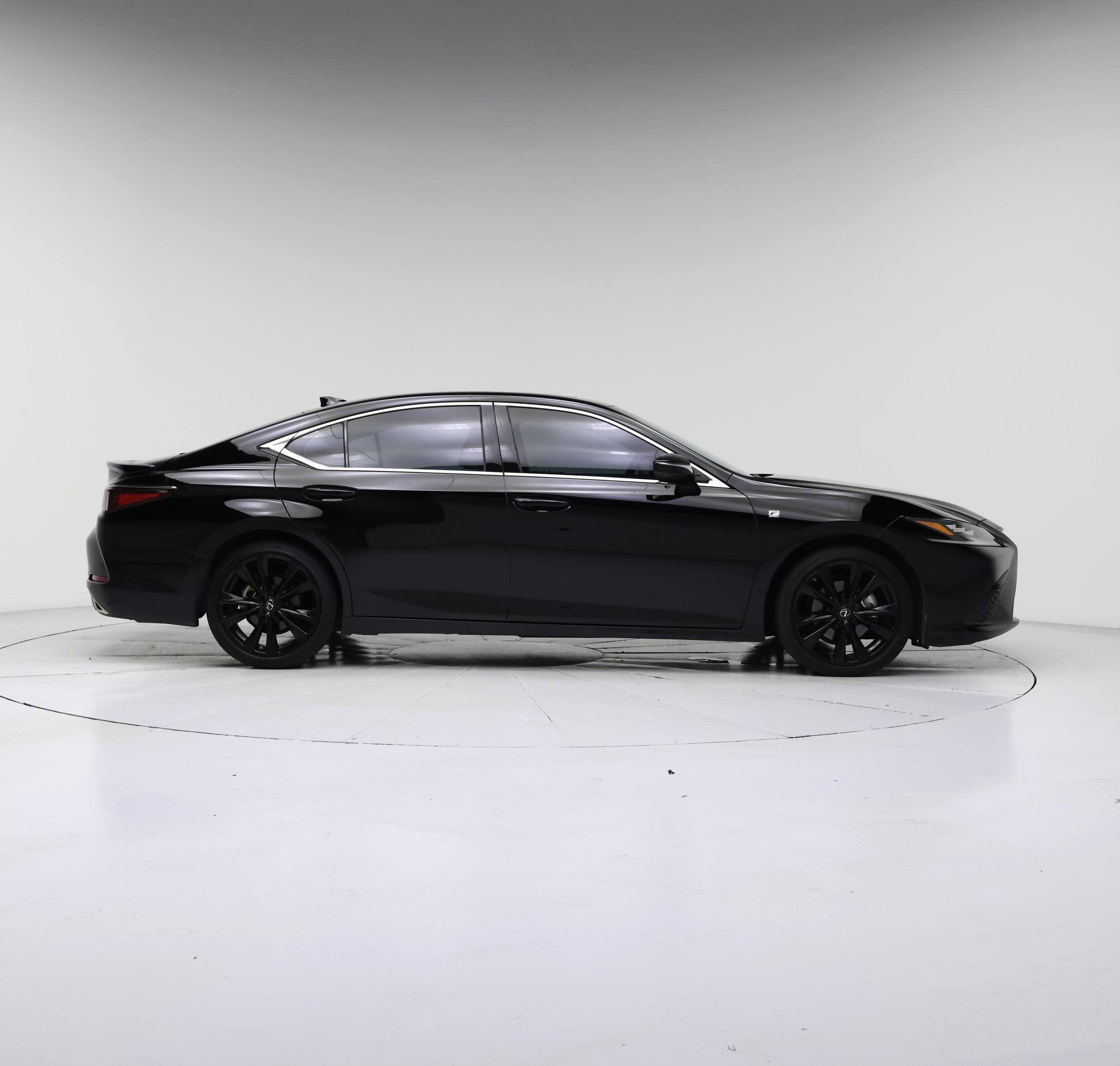 Thumbnail: 2022 Lexus ES - 7