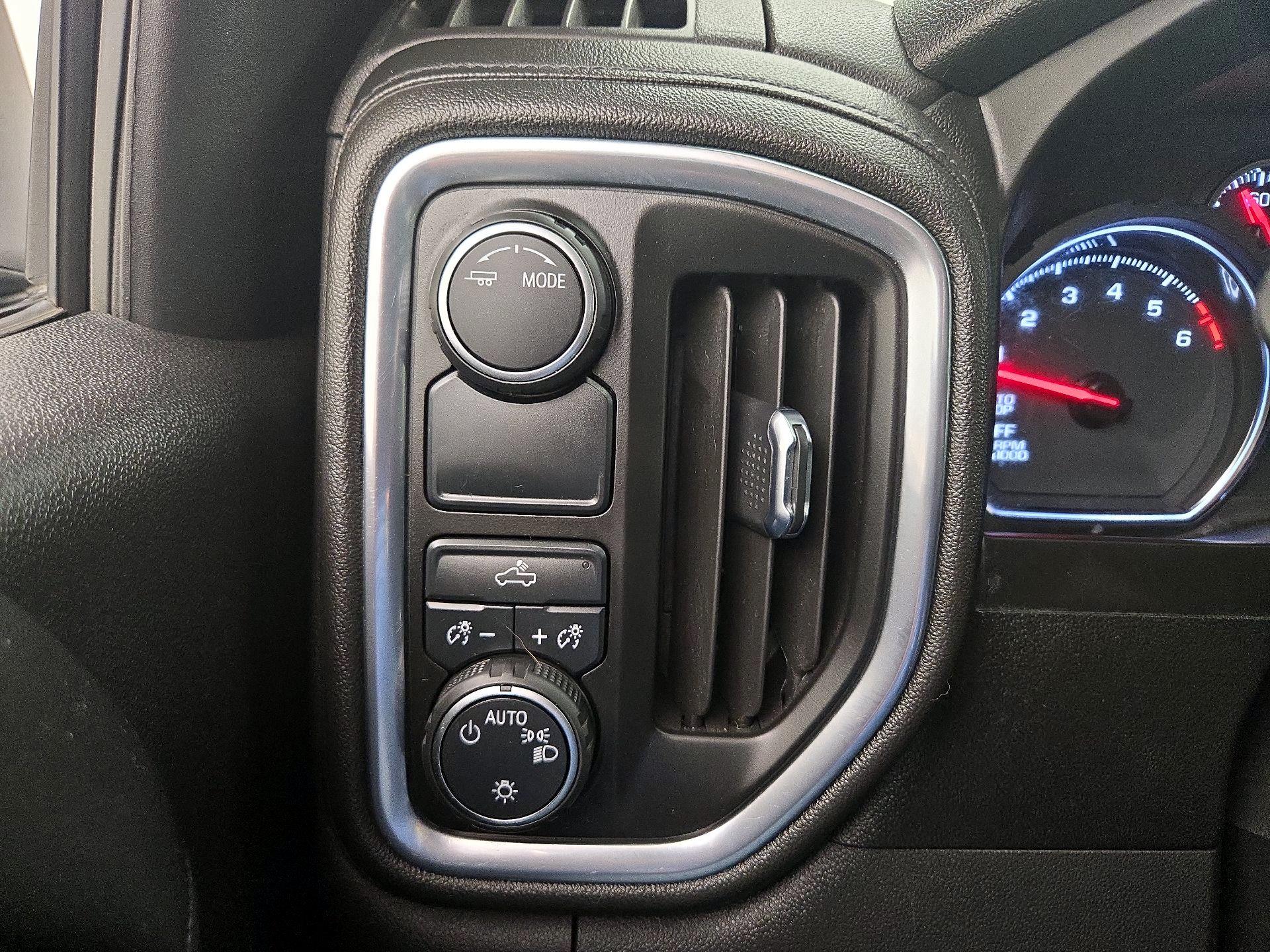 Thumbnail: 2021 Chevrolet Silverado 1500 - 13