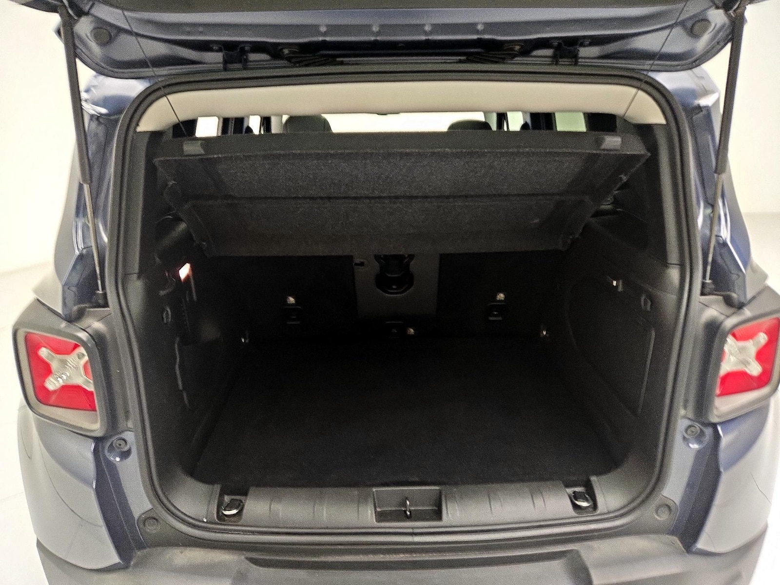 2021 Jeep Renegade Limited - Photo 23