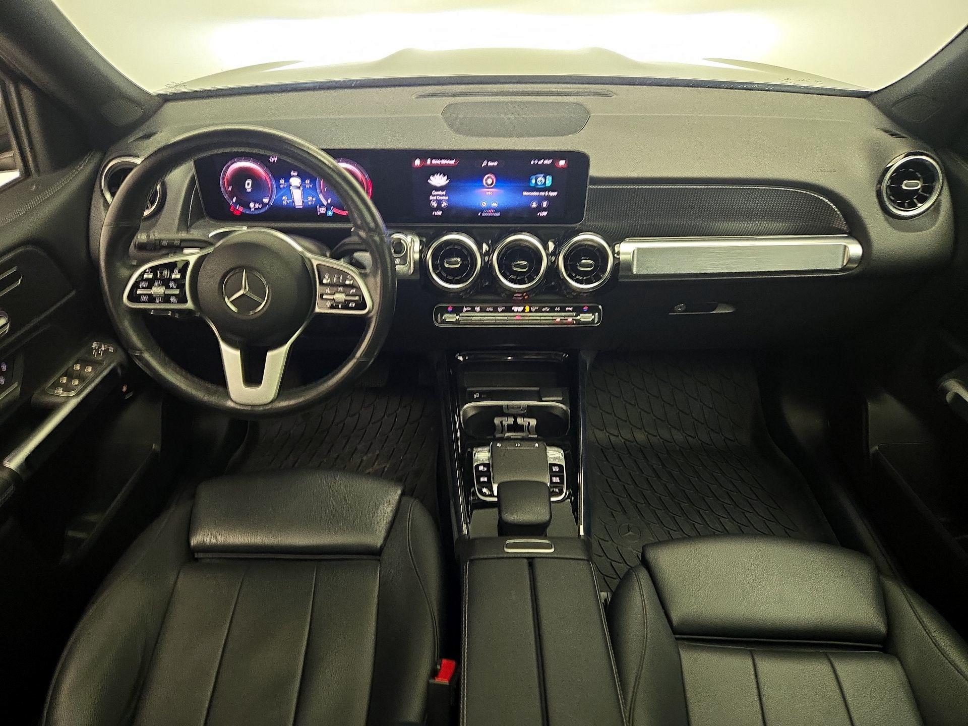 Thumbnail: 2020 Mercedes-Benz GLB - 9