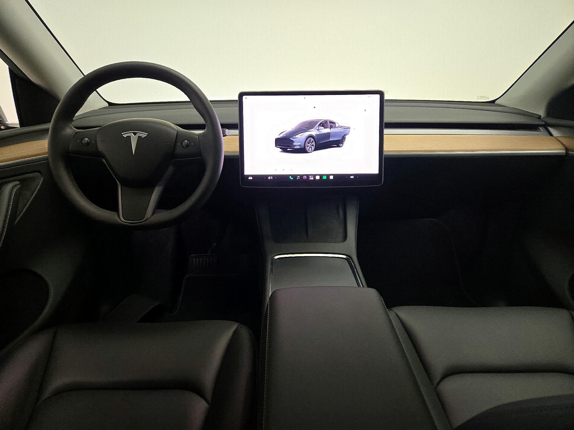 Thumbnail: 2025 Tesla Model Y - 9