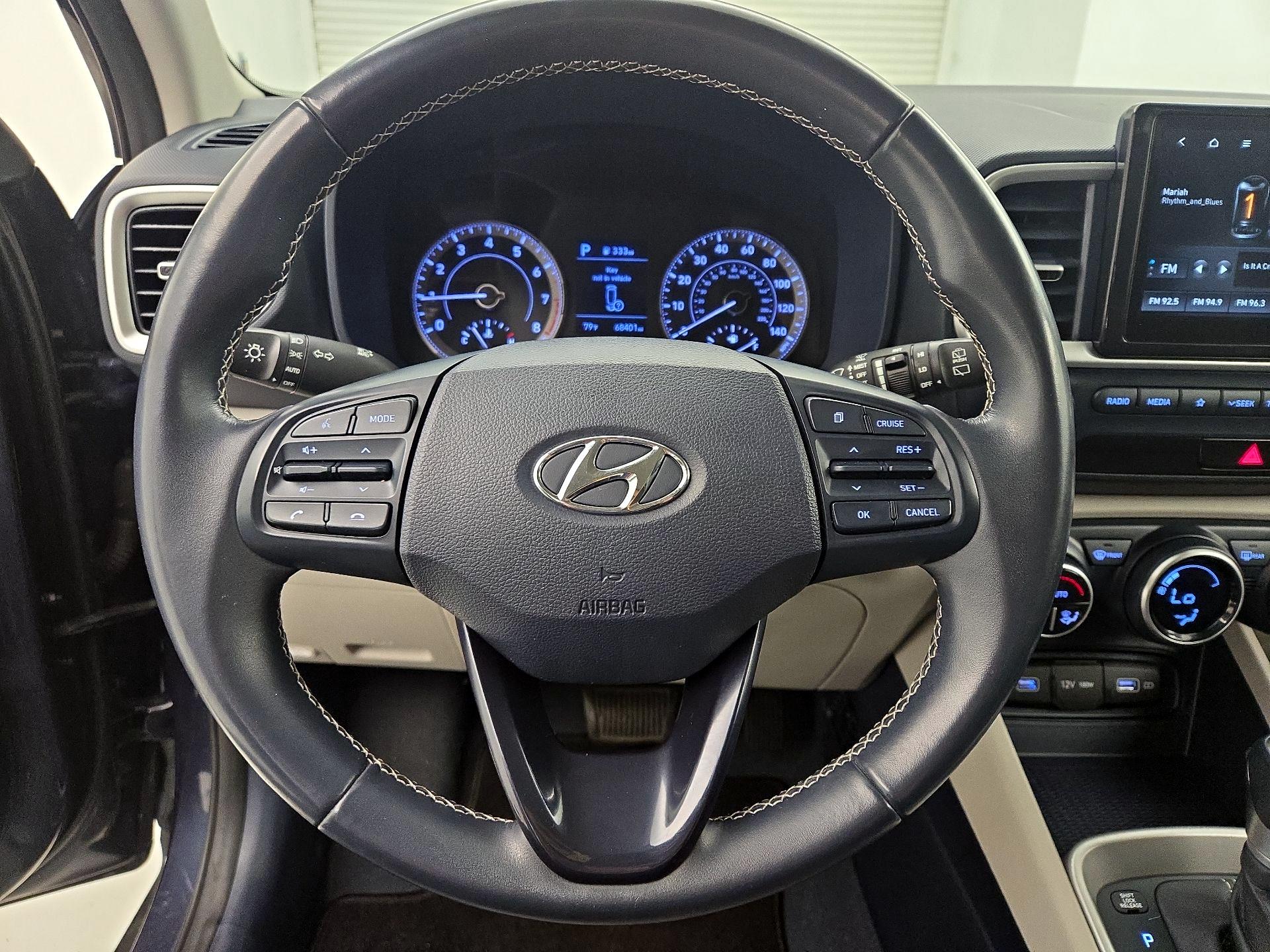 Thumbnail: 2022 Hyundai Venue - 10