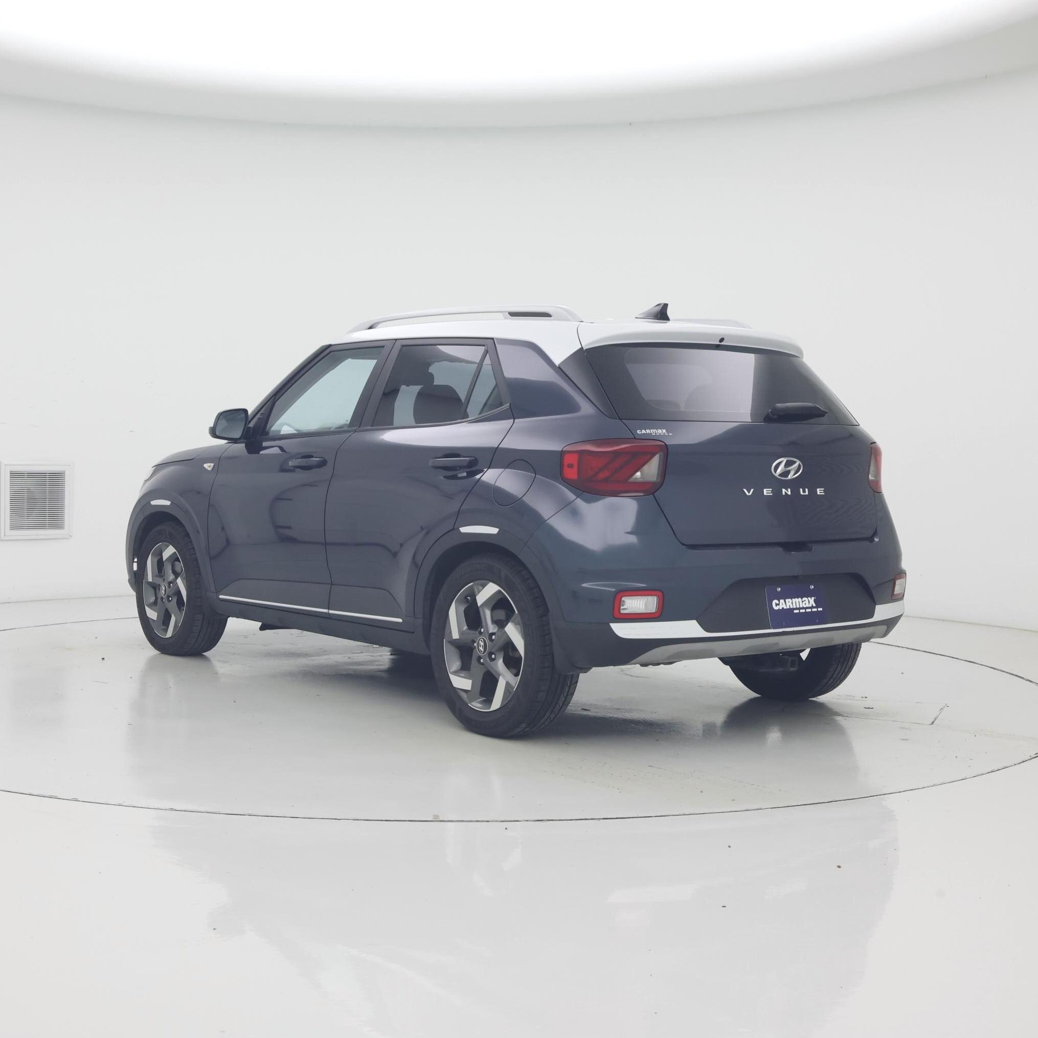 Thumbnail: 2022 Hyundai Venue - 2