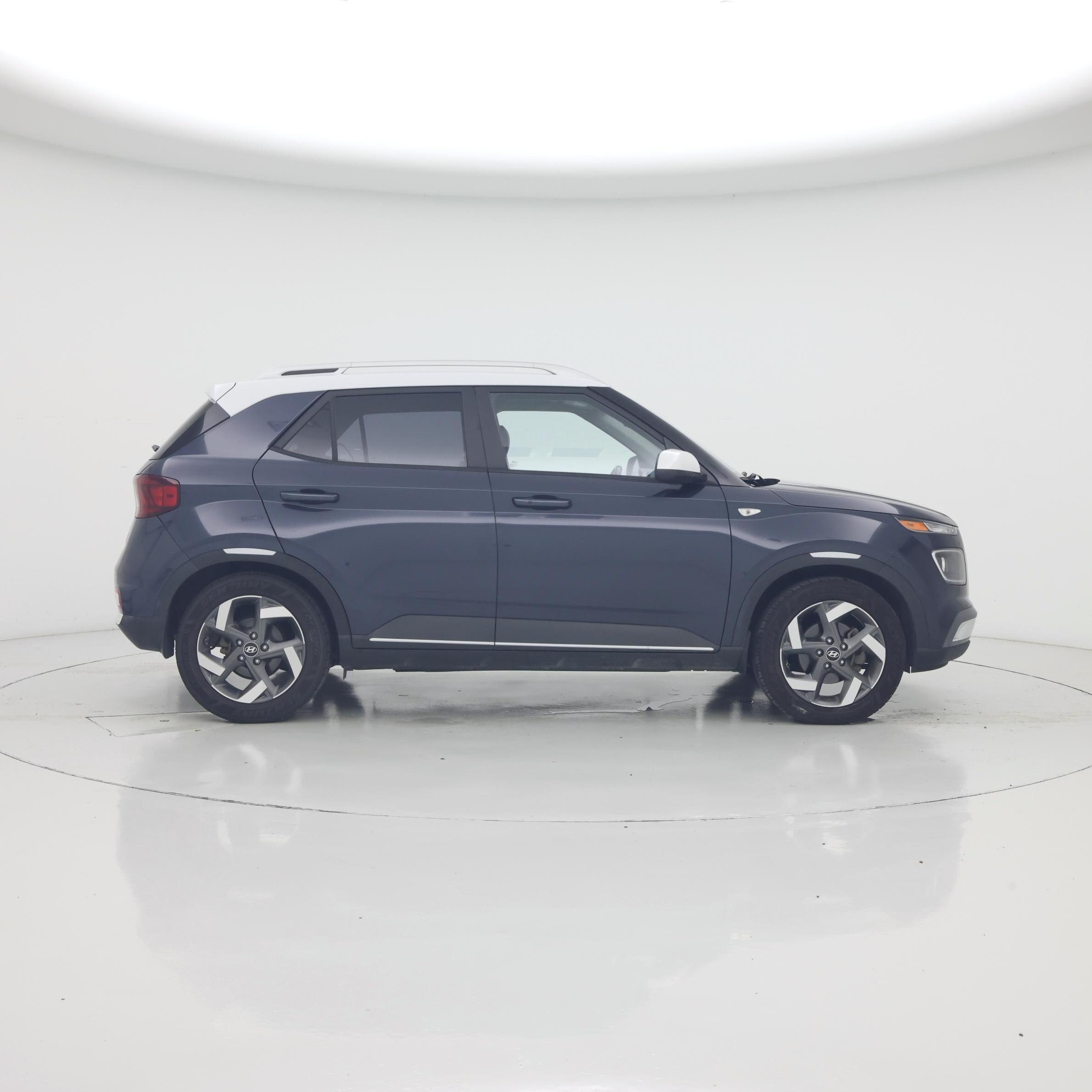 Thumbnail: 2022 Hyundai Venue - 7